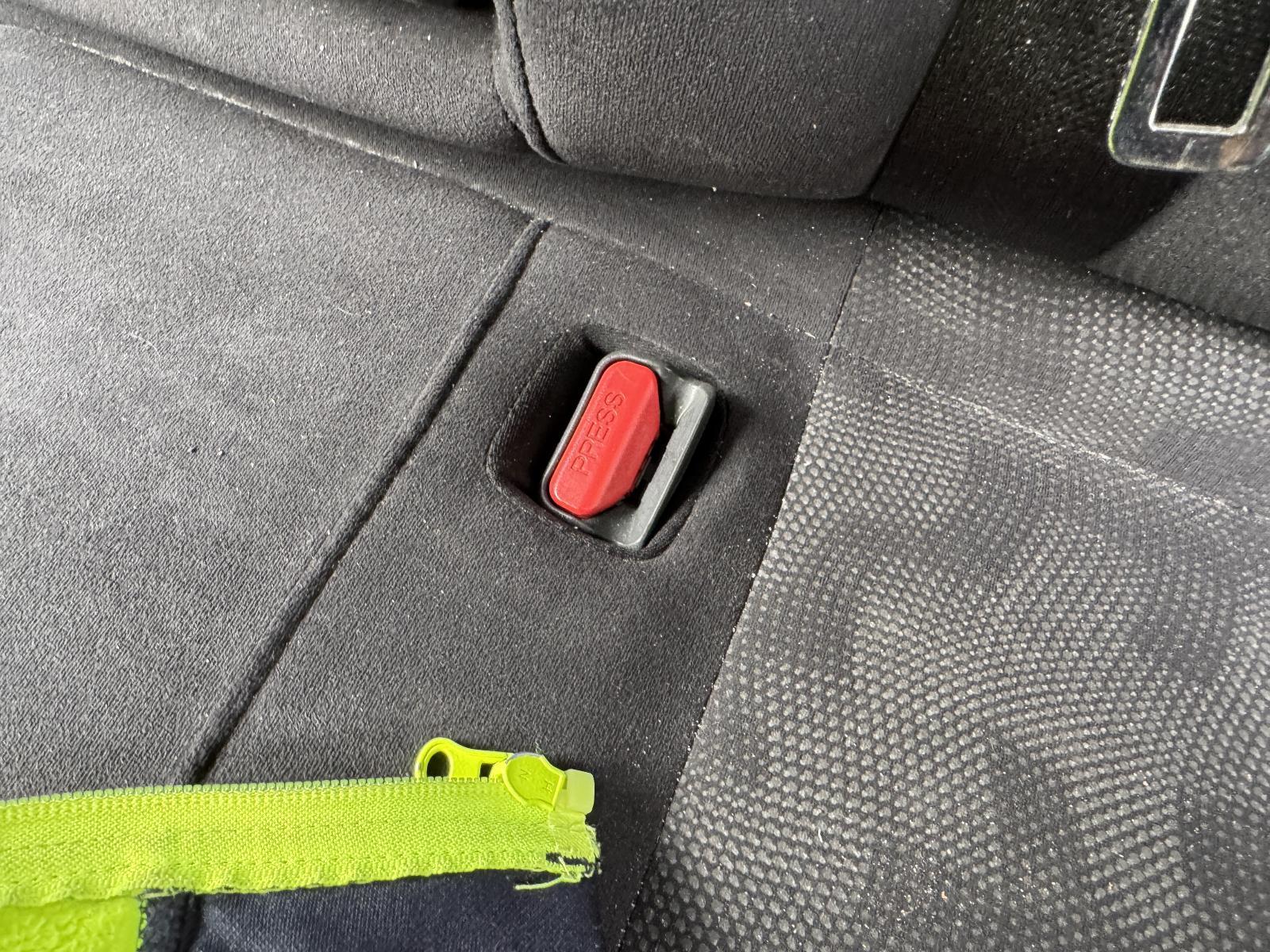 View Auto part Seatbelt/Stalk NISSAN PULSAR 2015
