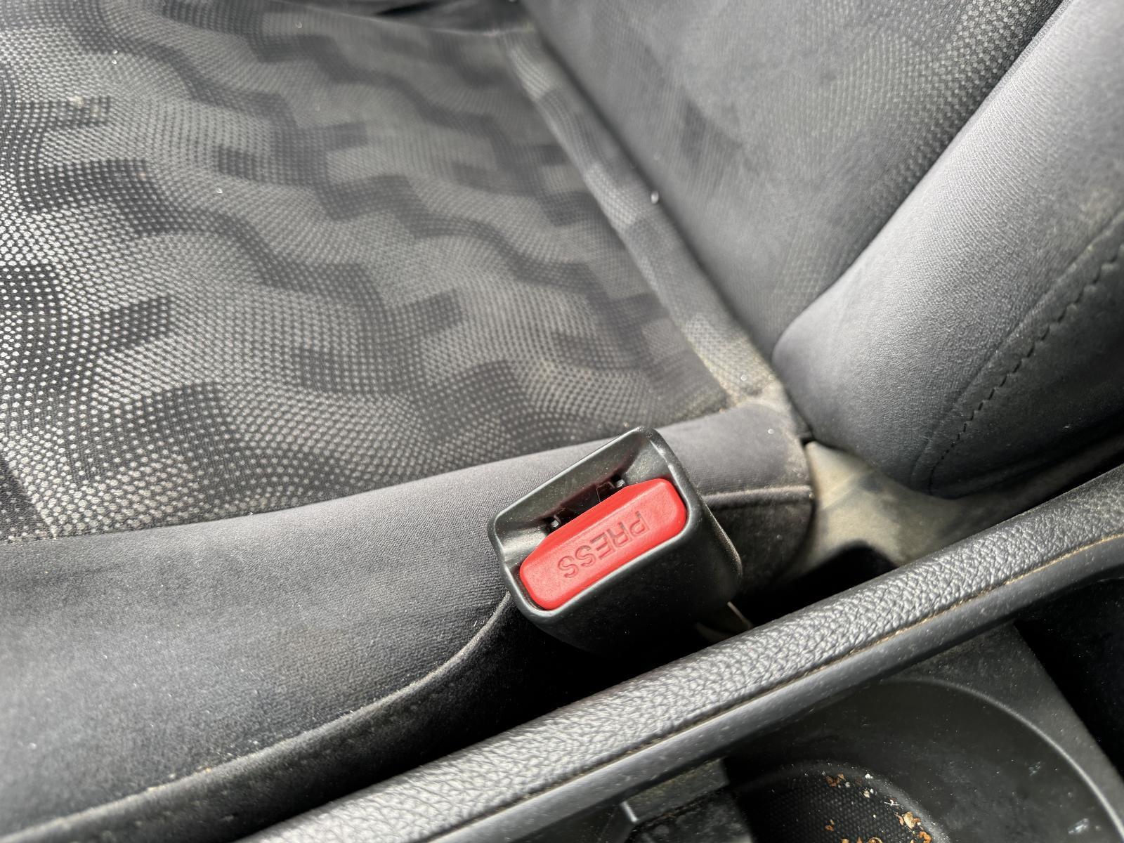 View Auto part Seatbelt/Stalk NISSAN PULSAR 2015