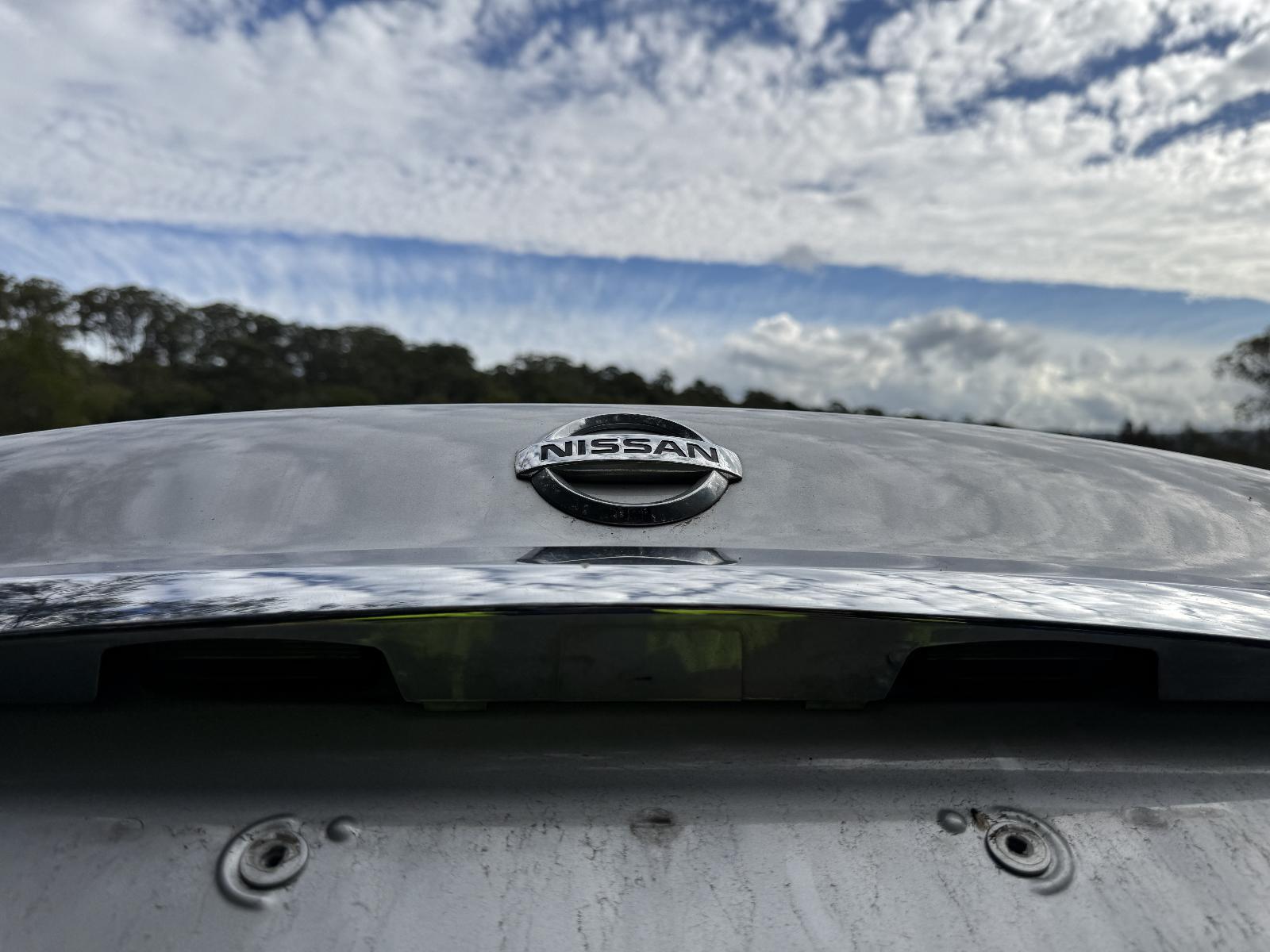View Auto part Number Plate Lamp NISSAN PULSAR 2015