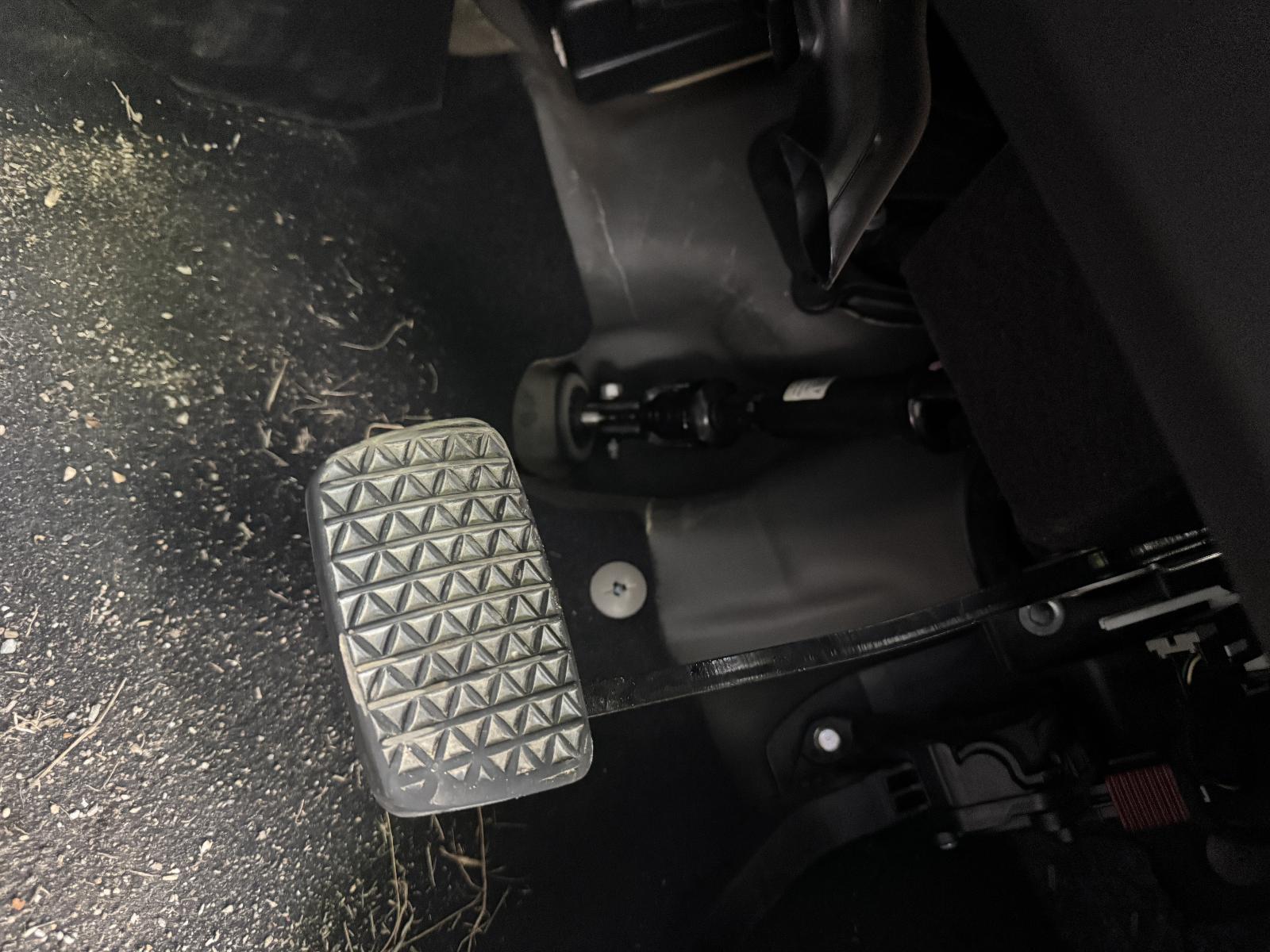 View Auto part Pedal Assembly HOLDEN CRUZE 2012