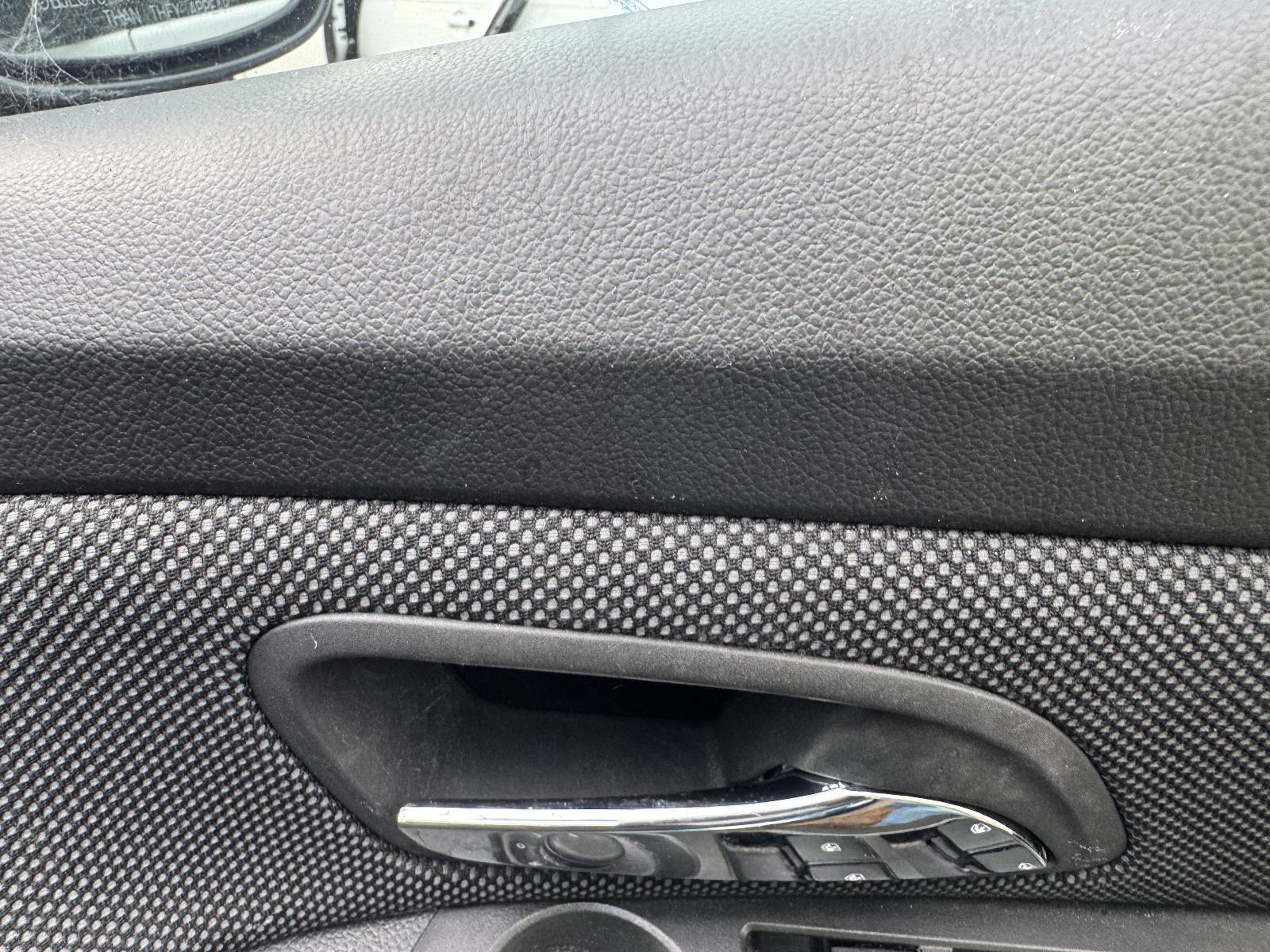 View Auto part Door Handle HOLDEN CRUZE 2012