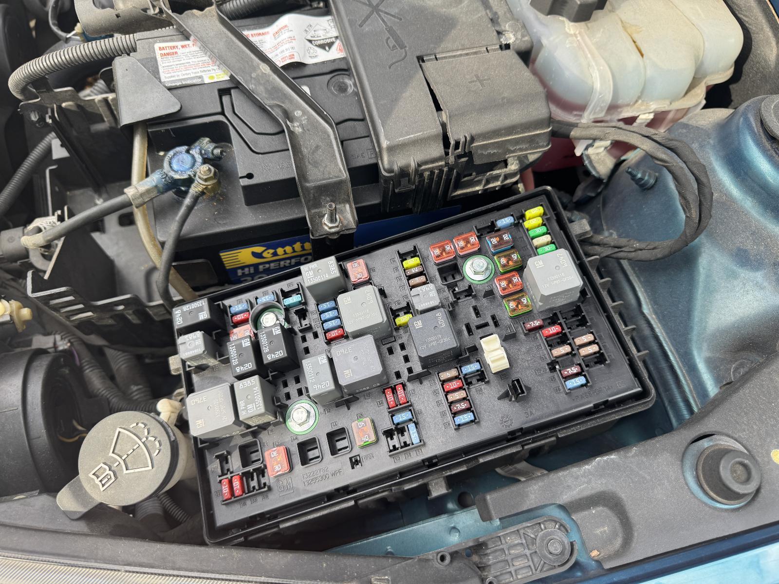 View Auto part Fuse Box HOLDEN CRUZE 2012