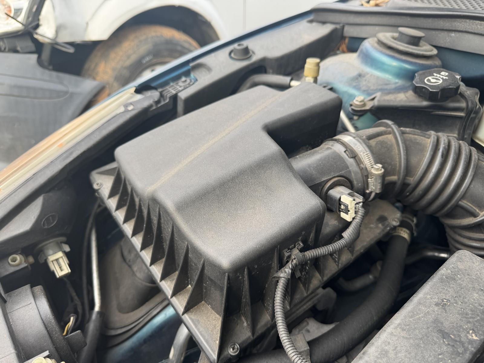 View Auto part Air Cleaner/Box HOLDEN CRUZE 2012