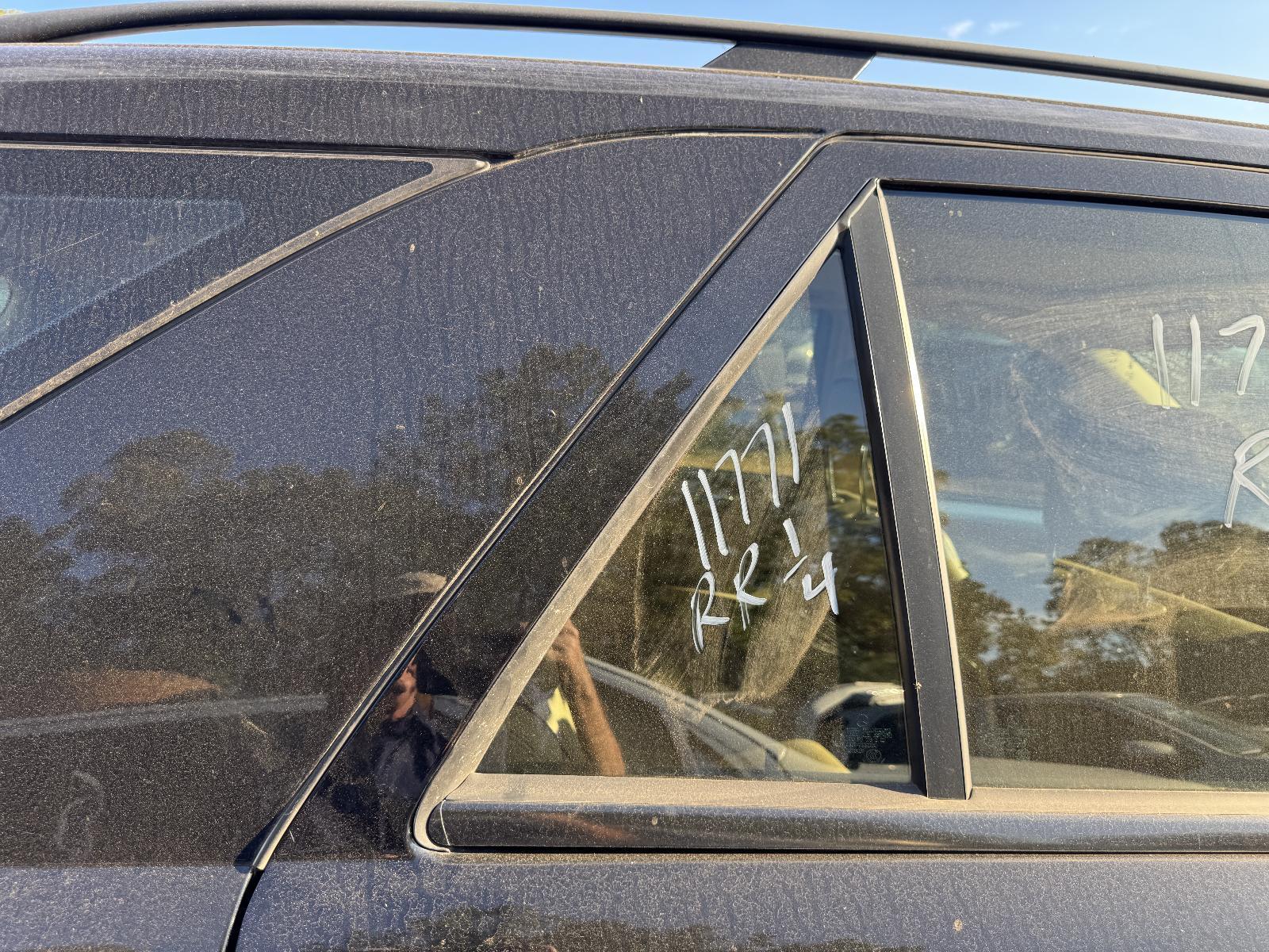 View Auto part Right Rear 1/4 Door Glass MERCEDES M CLASS 2008
