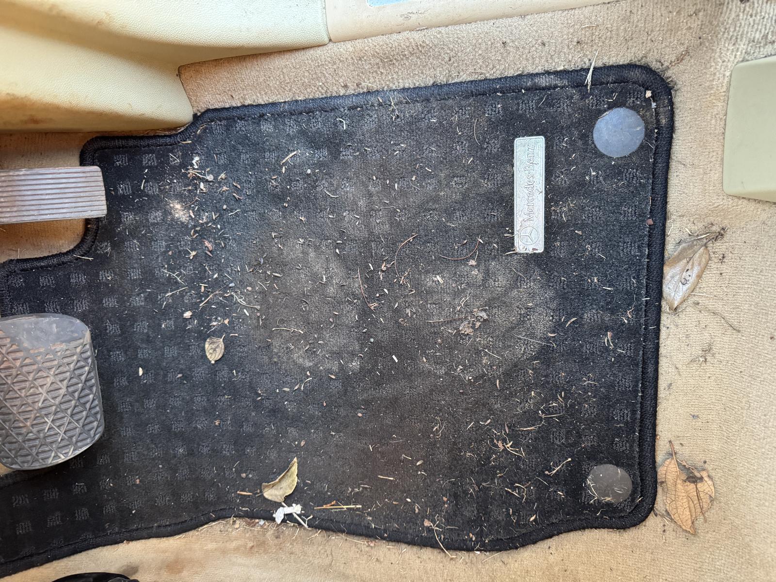 View Auto part Floor Mats MERCEDES M CLASS 2008