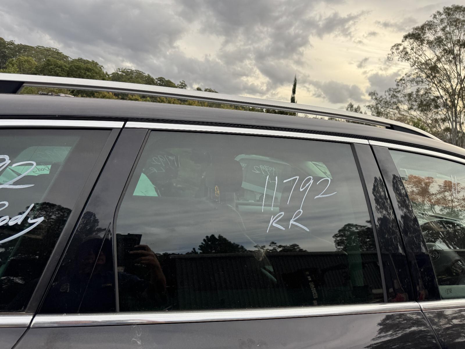 View Auto part Right Rear Door Window VOLKSWAGEN TOUAREG 2016
