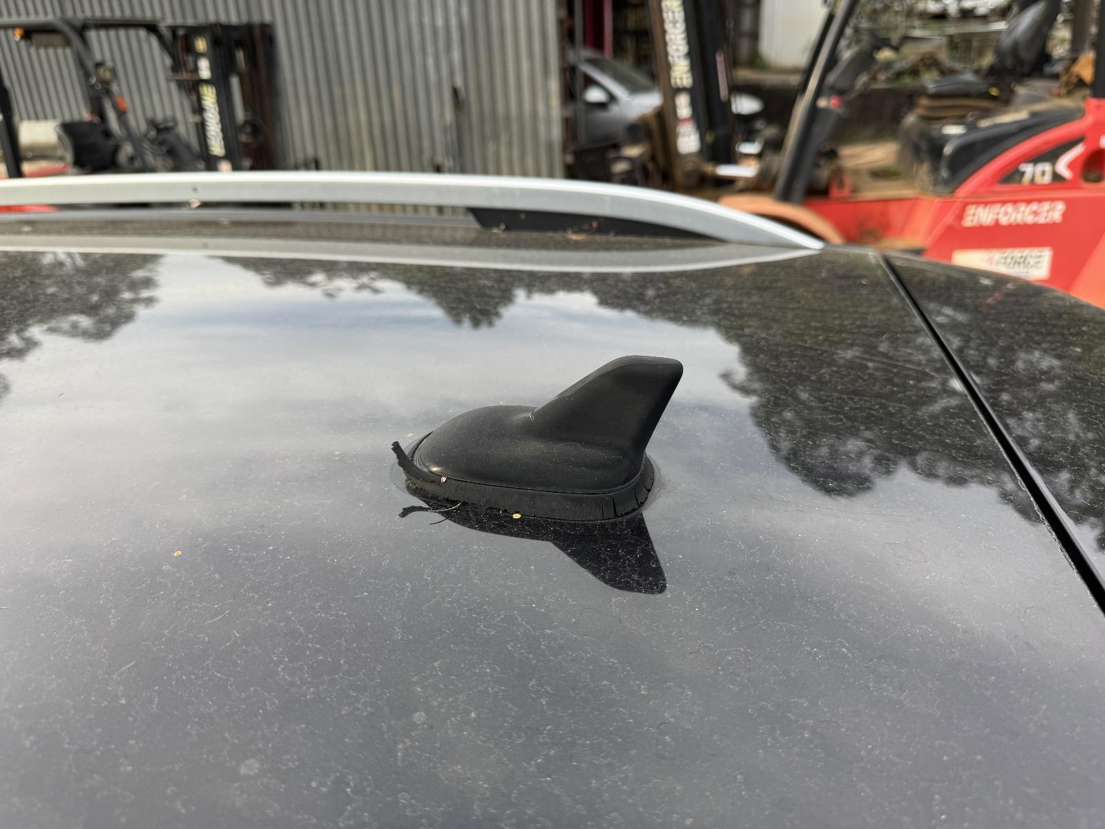 View Auto part Antenna VOLKSWAGEN TOUAREG 2016