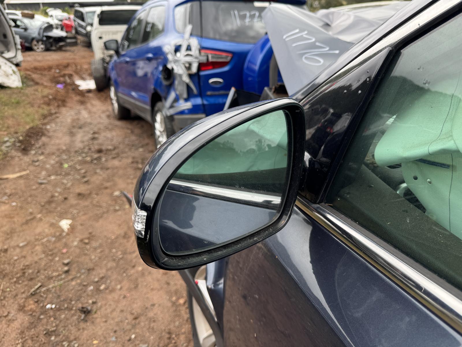 View Auto part Left Door Mirror KIA SPORTAGE 2017