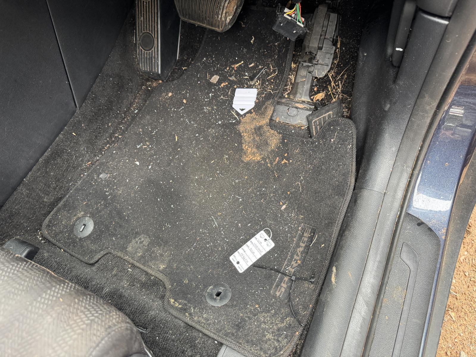 View Auto part Floor Mats KIA SPORTAGE 2017