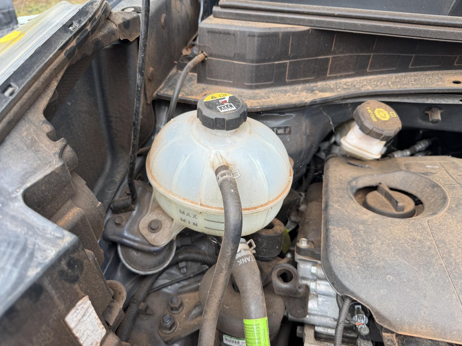 View Auto part Overflow Bottle KIA SPORTAGE 2017