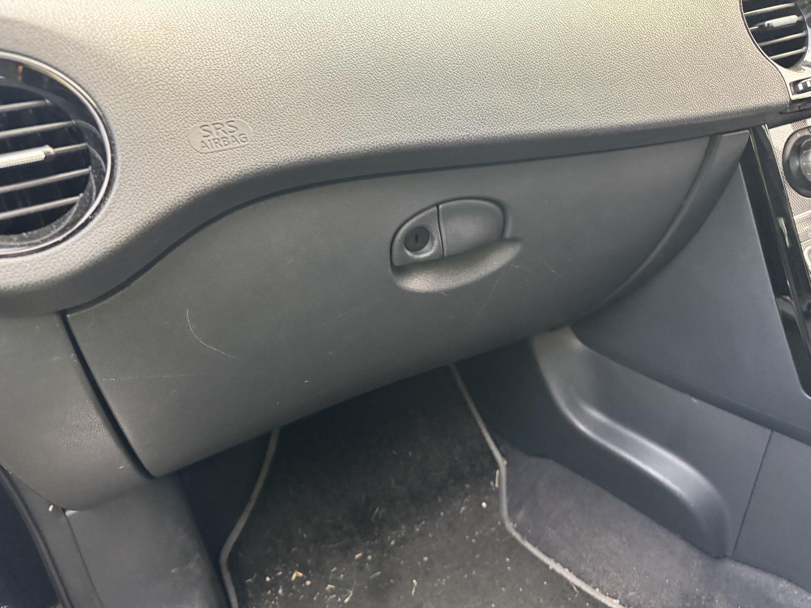 View Auto part Glove Box RENAULT KALEOS 2014