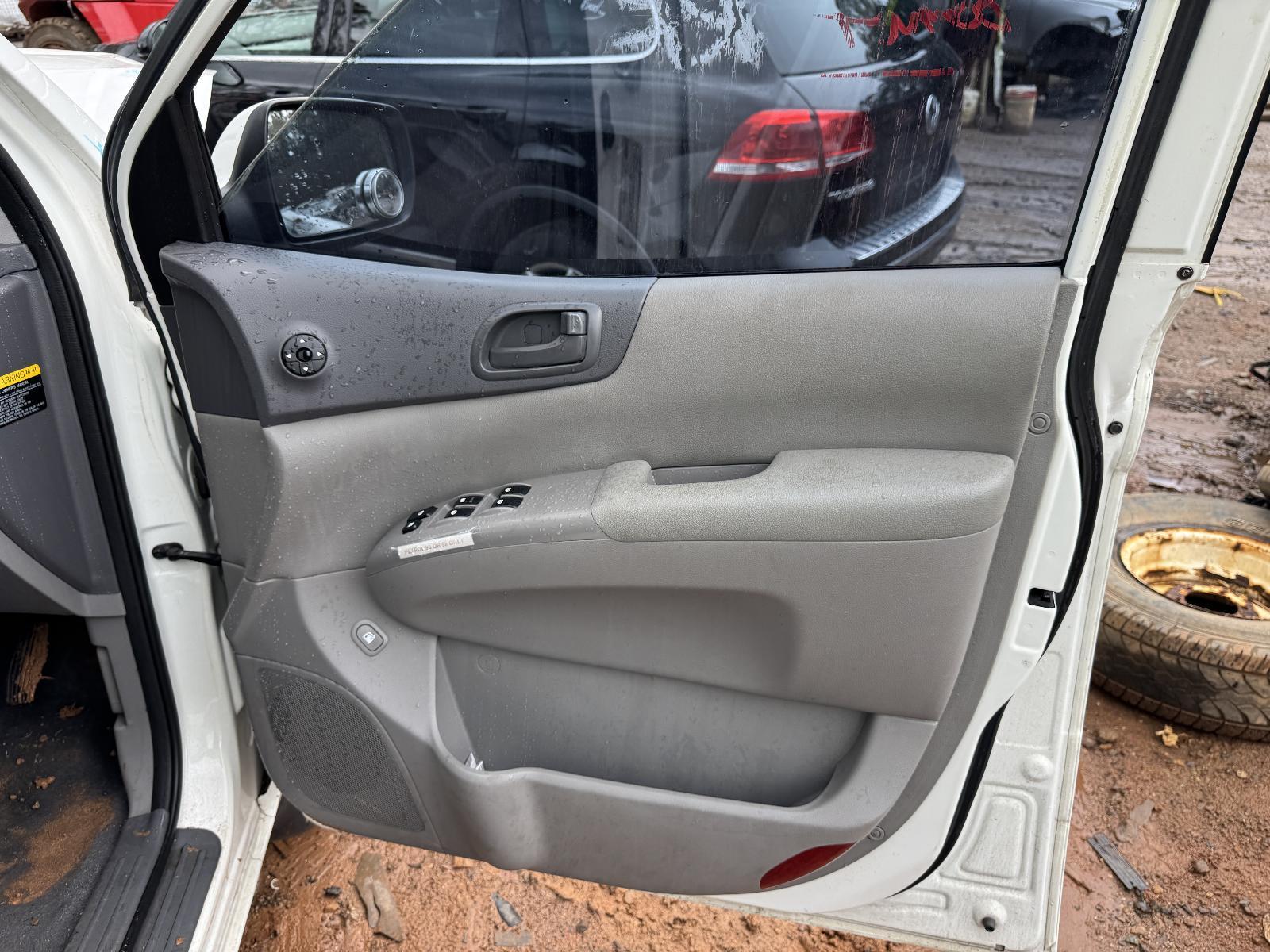 View Auto part Door Trim KIA CARNIVAL/GRAND CARNIVAL 2012