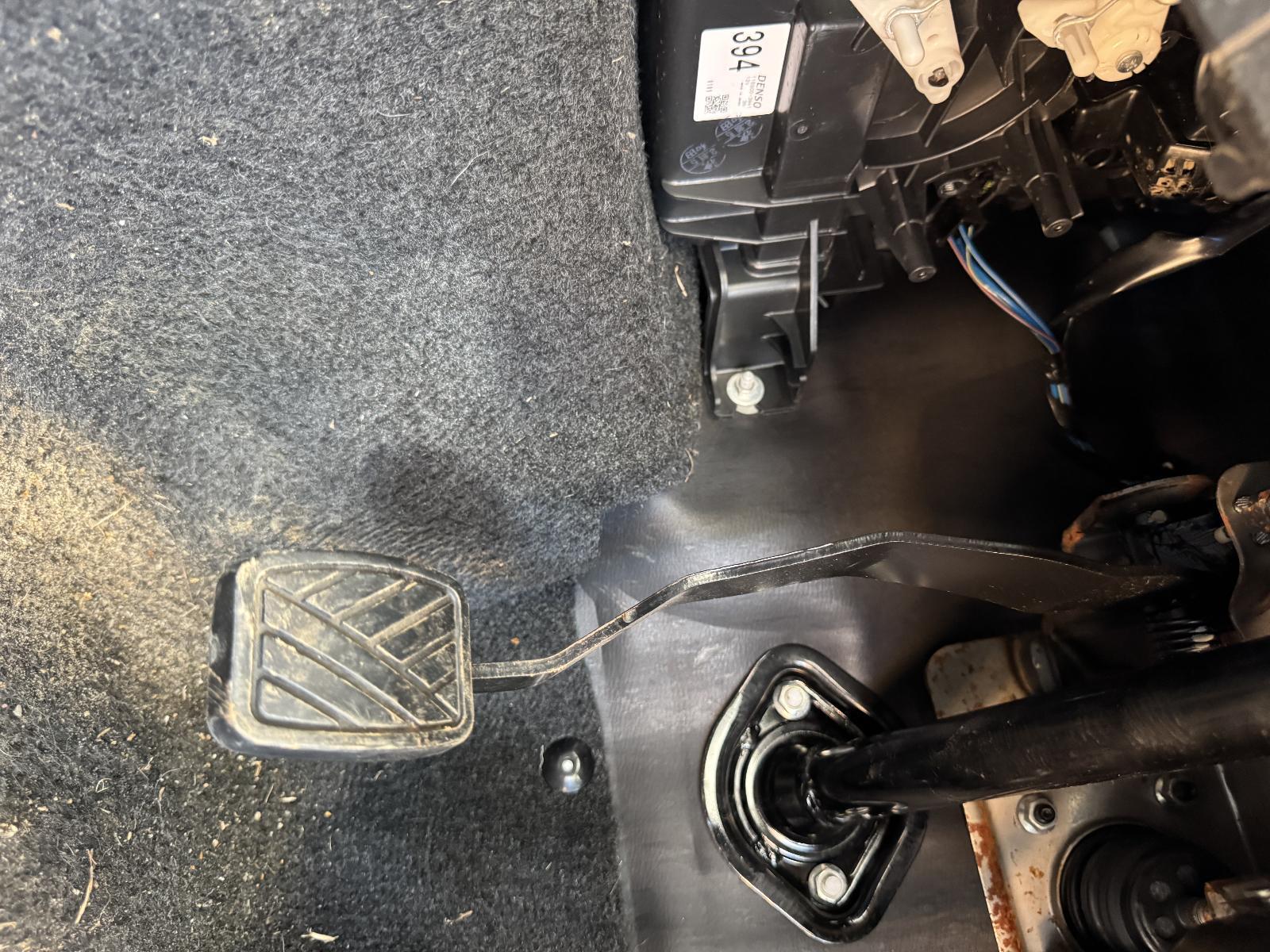 View Auto part Pedal Assembly SUZUKI JIMNY 2011