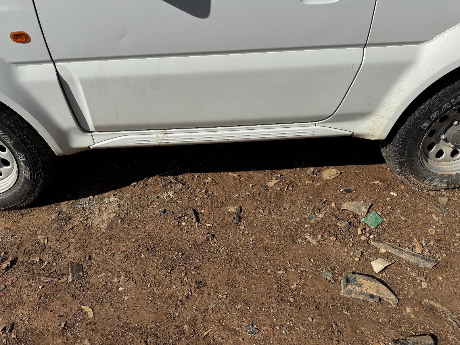 View Auto part Body/Door Mould SUZUKI JIMNY 2011