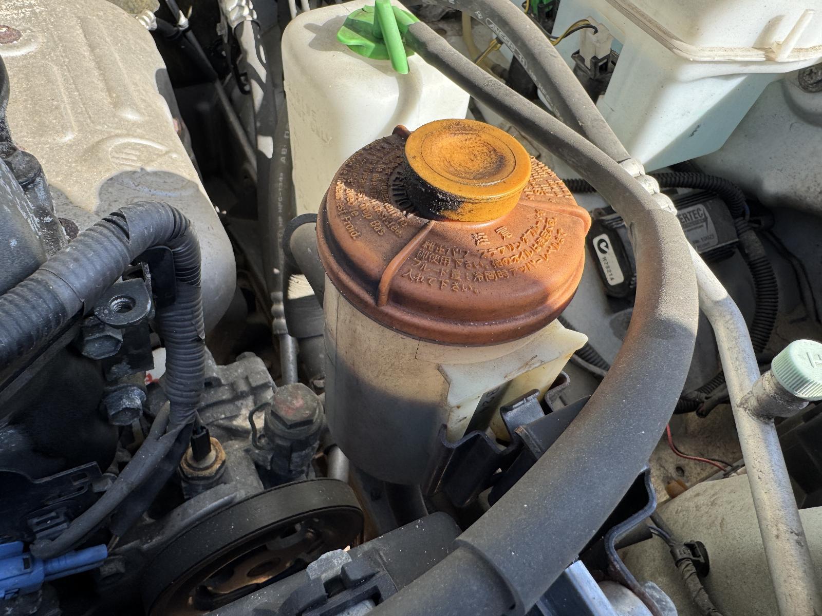 View Auto part P/S Reservoir SUZUKI JIMNY 2011