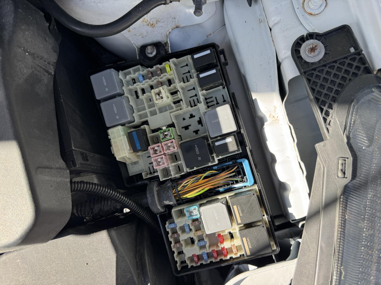 View Auto part Fuse Box FORD FOCUS 2015