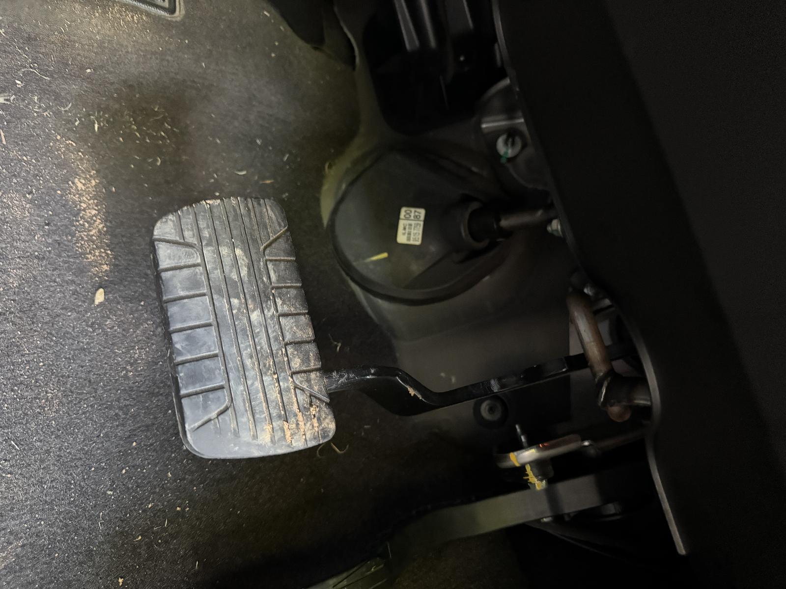 View Auto part Pedal Assembly HOLDEN CAPTIVA 2013