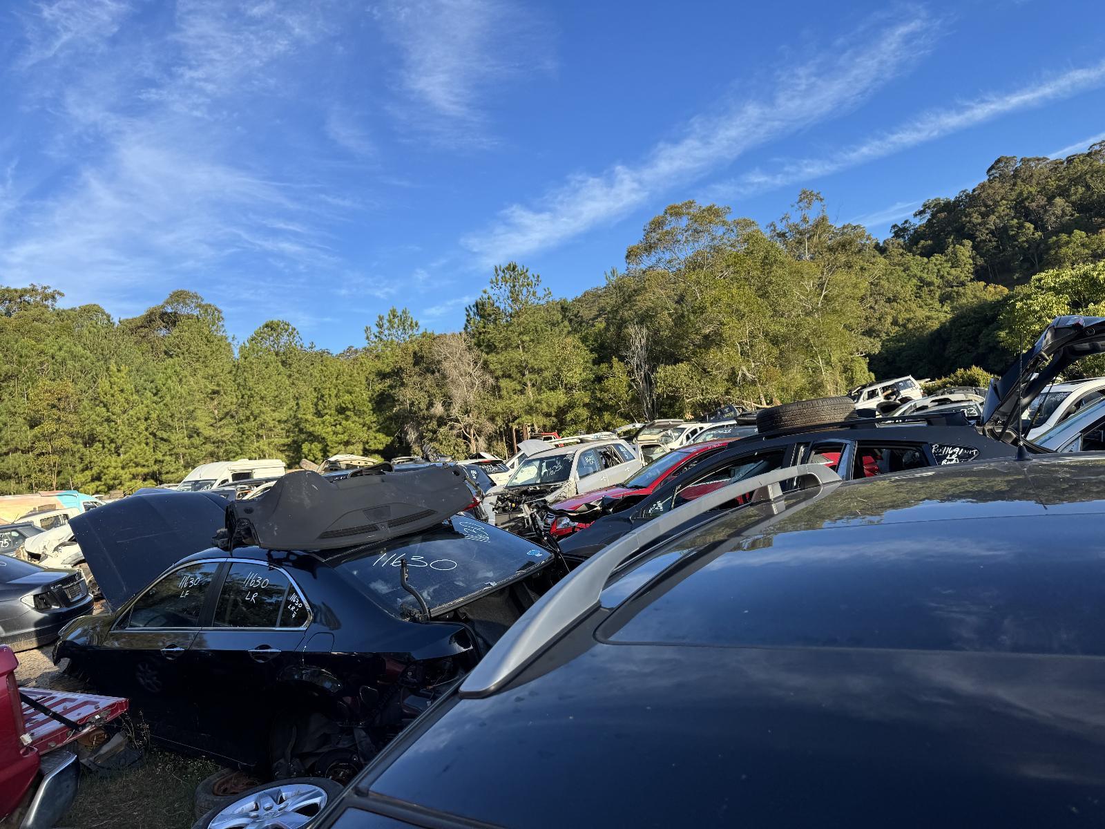 View Auto part Roof Rack/Bars HOLDEN CAPTIVA 2013
