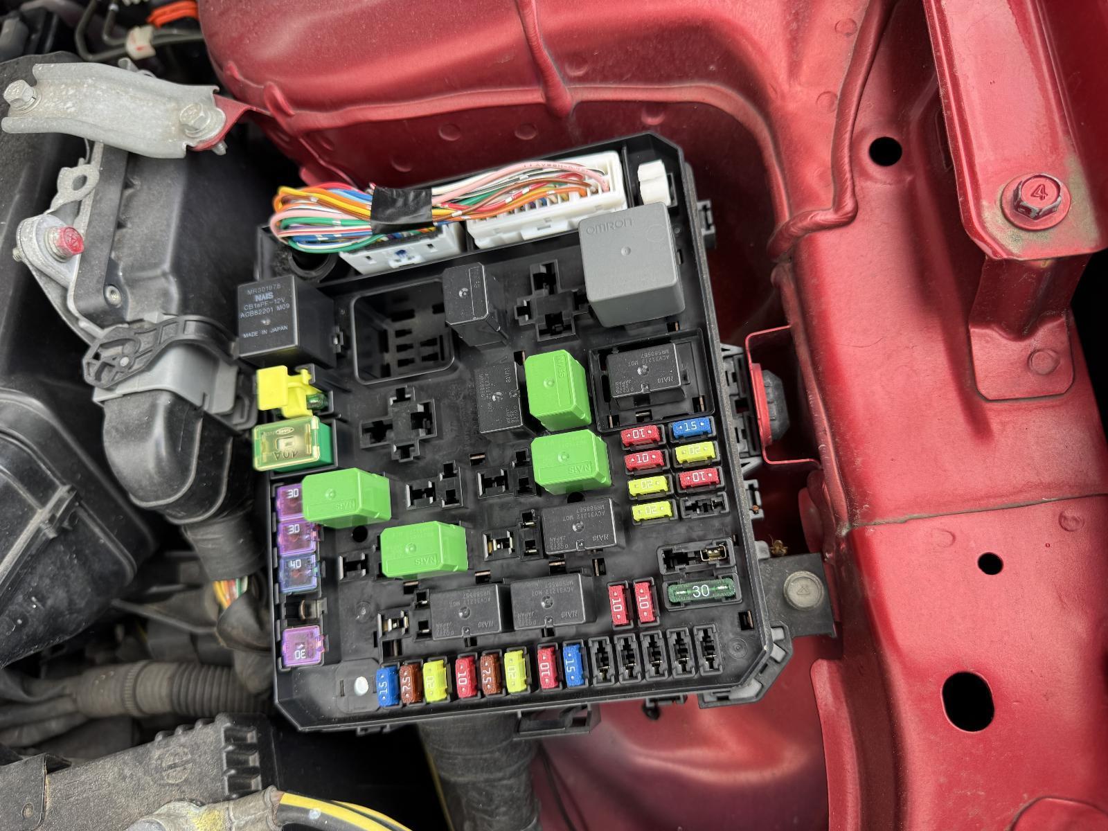 View Auto part Fuse Box MITSUBISHI LANCER 2010