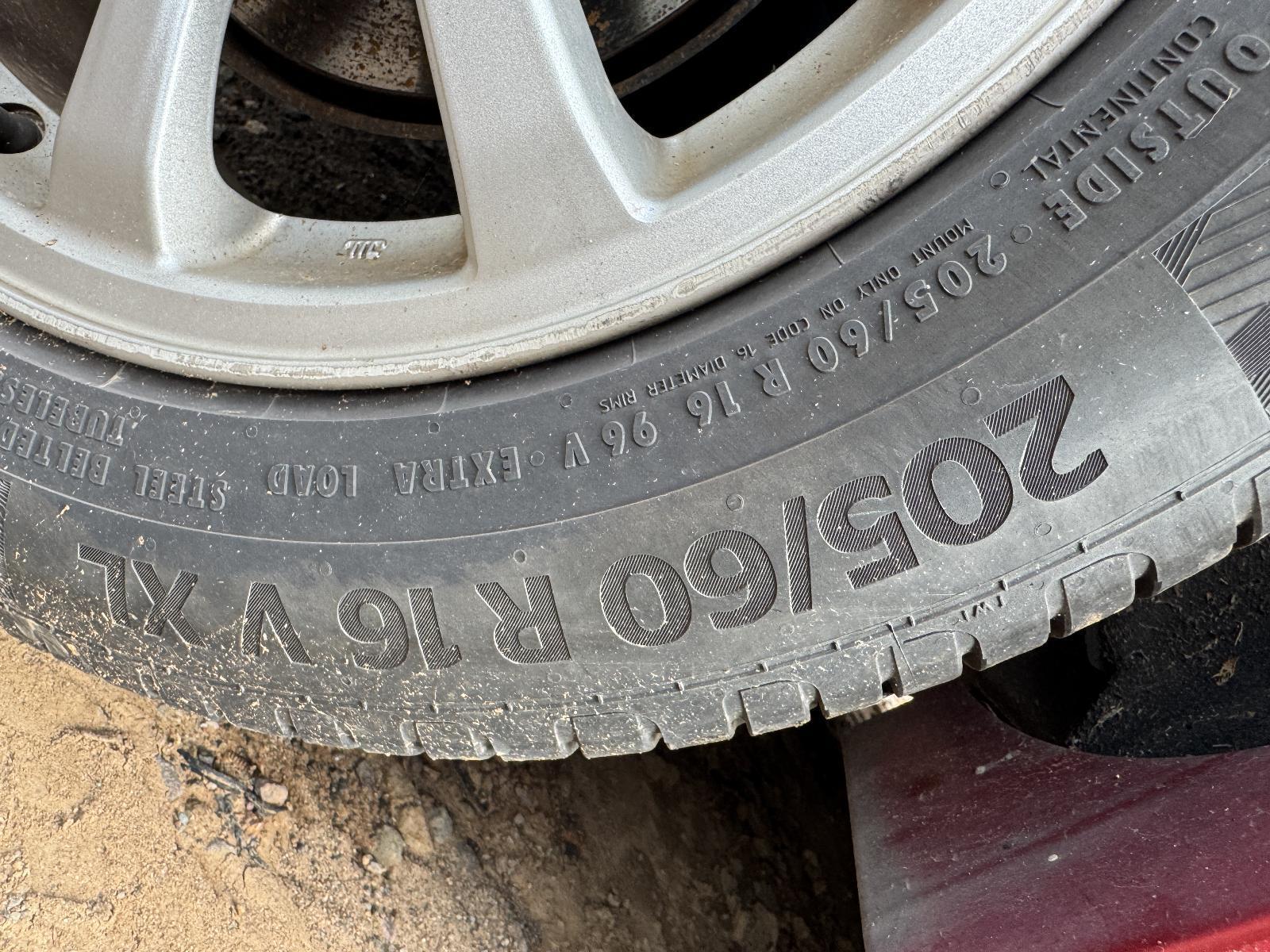 View Auto part Tyre MITSUBISHI LANCER 2010
