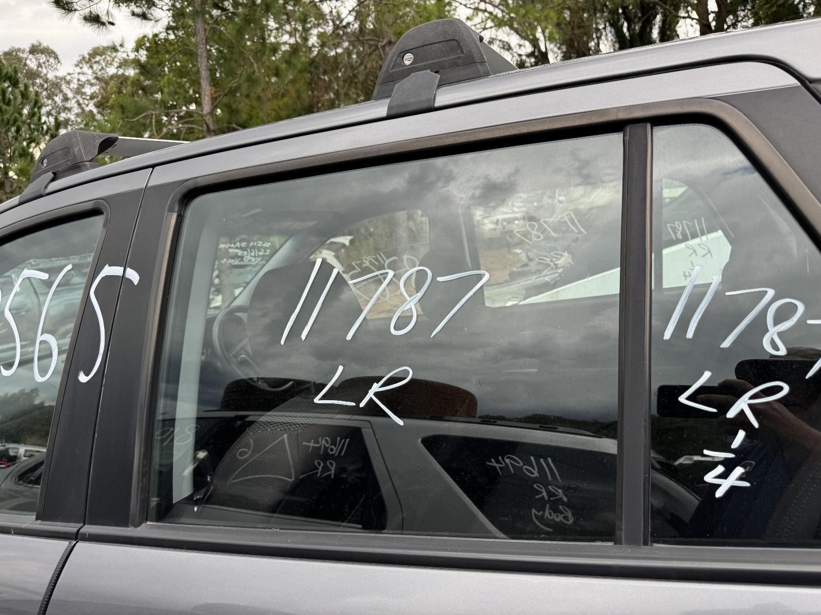 View Auto part Left Rear Door Window HYUNDAI SANTA FE 2011