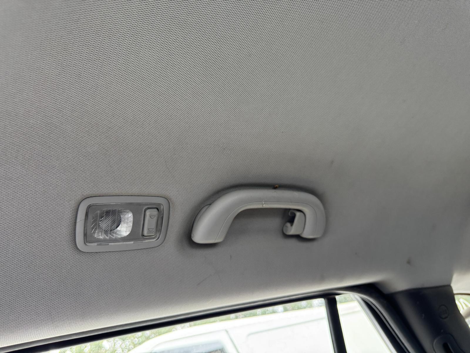 View Auto part Grab Handle Hyundai Santa Fe 2011