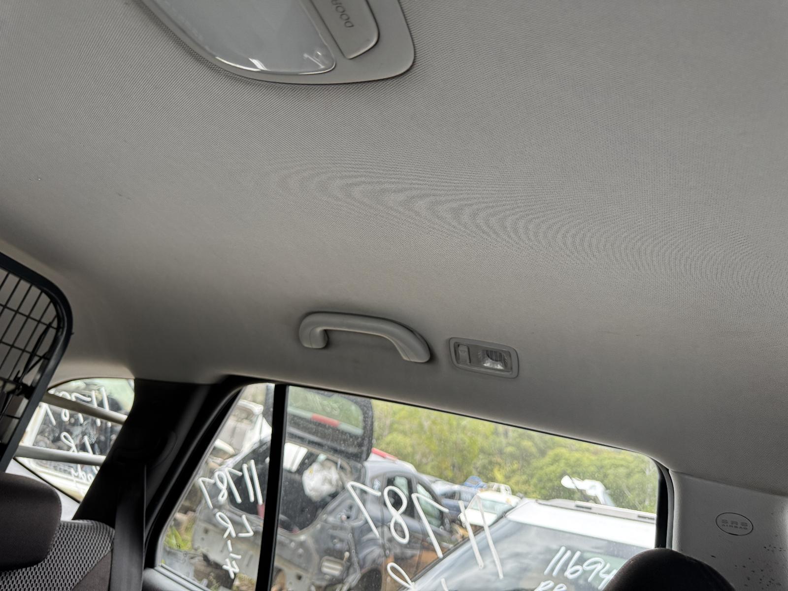 View Auto part Grab Handle Hyundai Santa Fe 2011