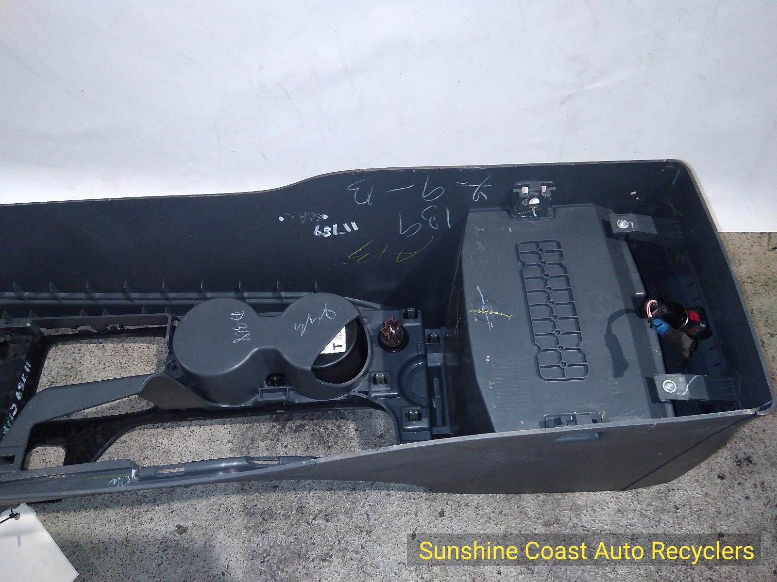 2013 Mazda Bt50 Console View Auto part Console Mazda Bt50 2013