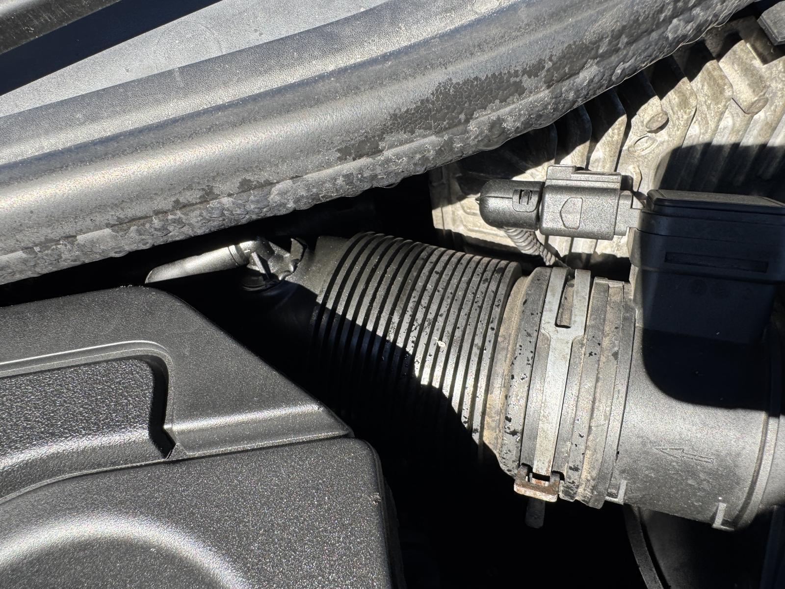 View Auto part Air Cleaner Duct/Hos AUDI A1 2011