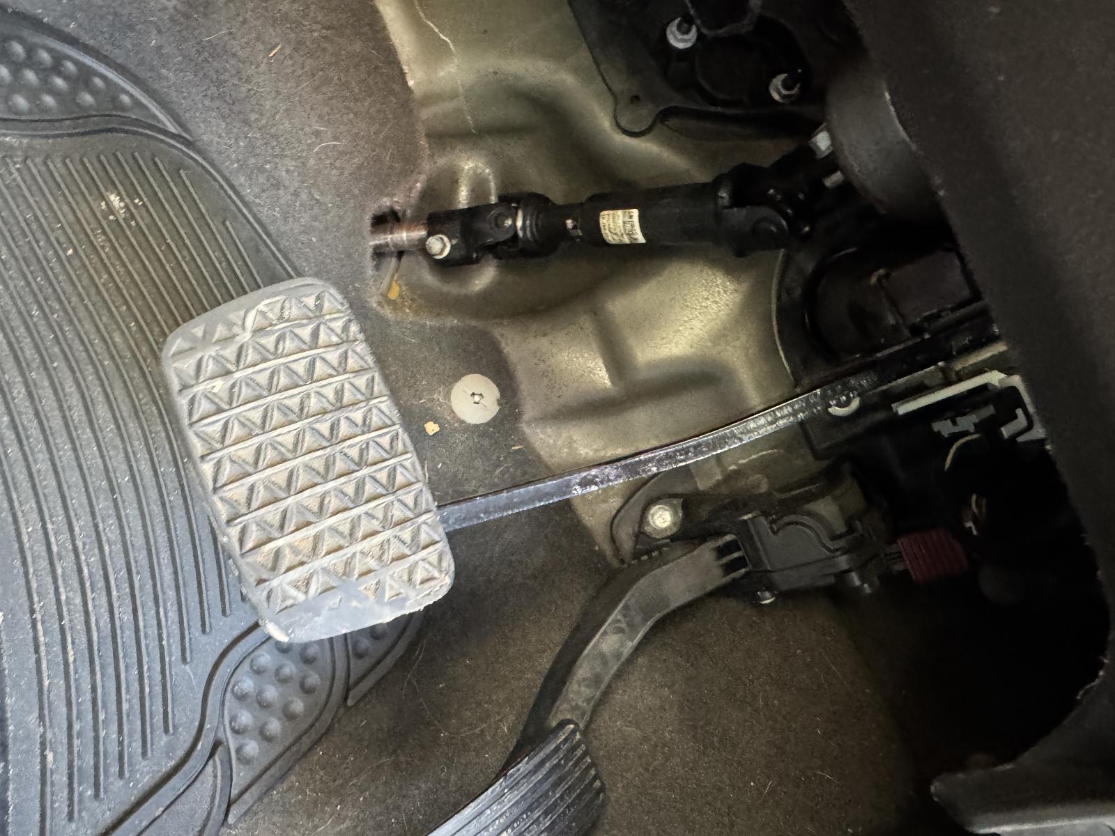View Auto part Pedal Assembly HOLDEN CRUZE 2010