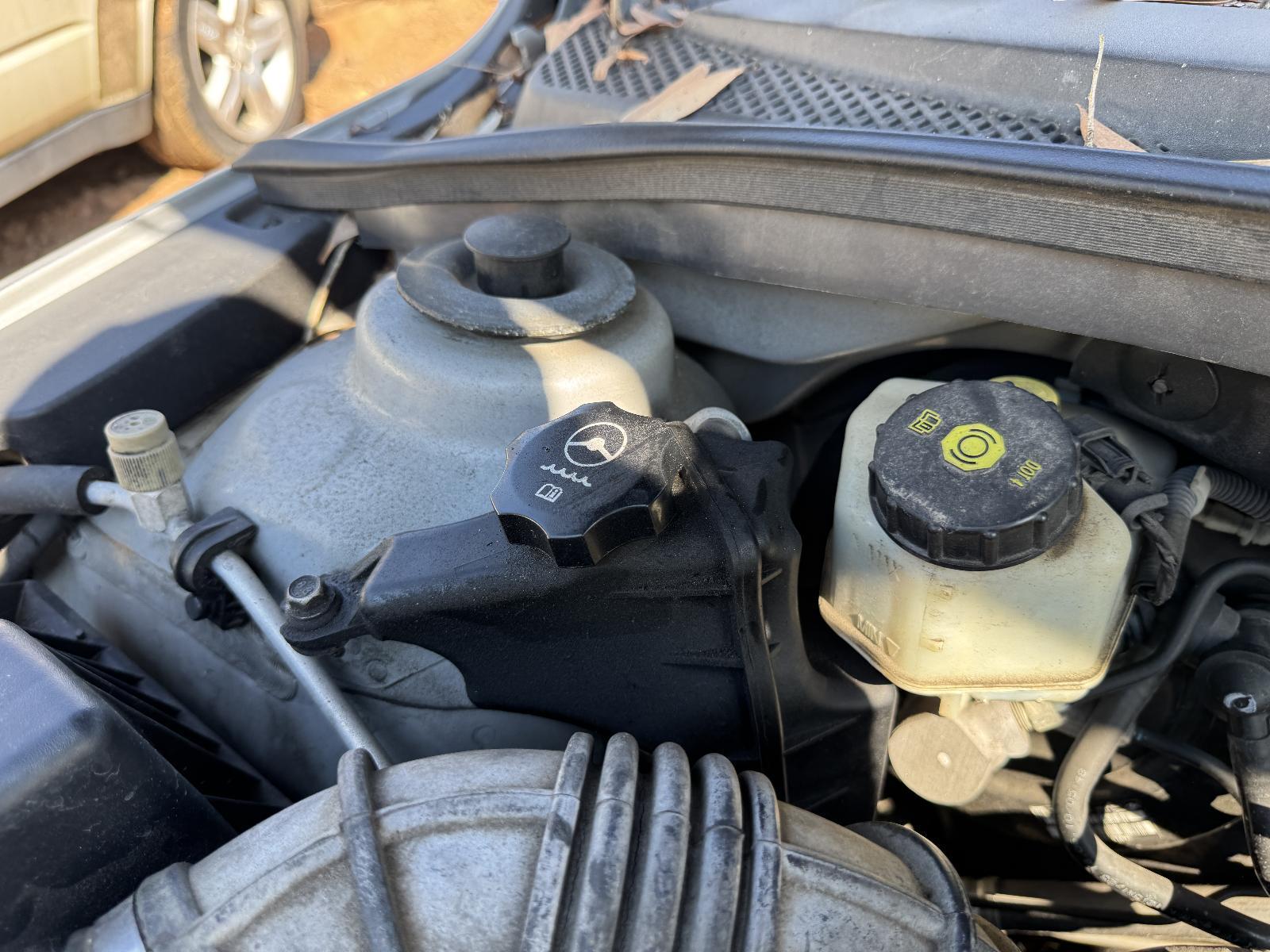 View Auto part P/S Reservoir HOLDEN CRUZE 2010