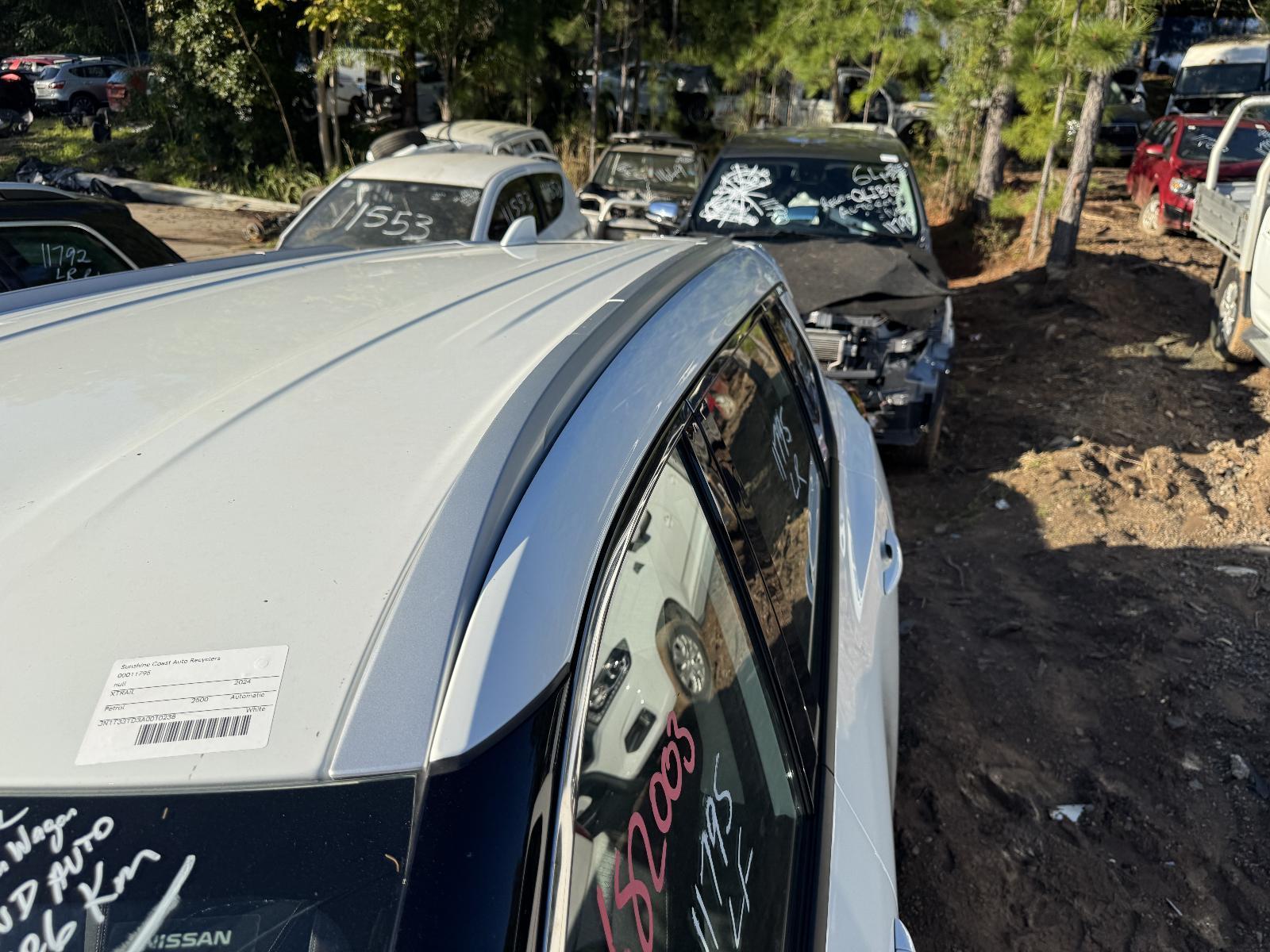 View Auto part Roof Rack/Bars NISSAN XTRAIL 2024