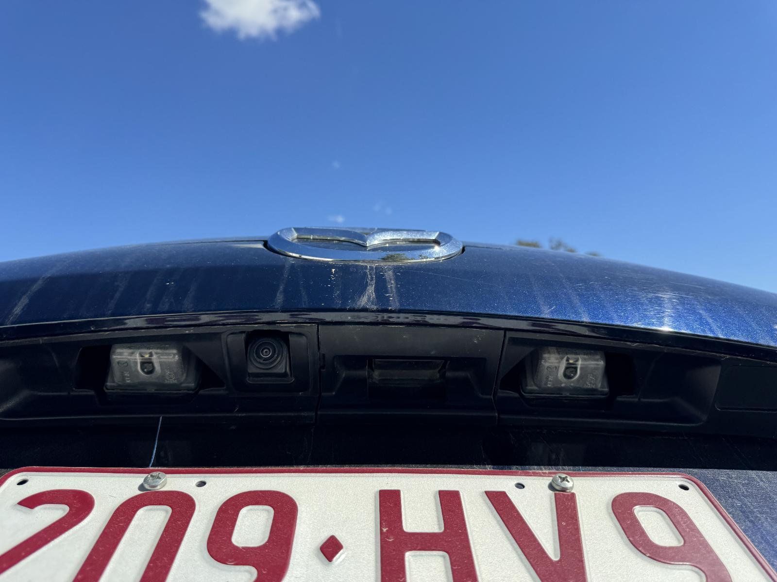 View Auto part Number Plate Lamp MAZDA CX5 2023