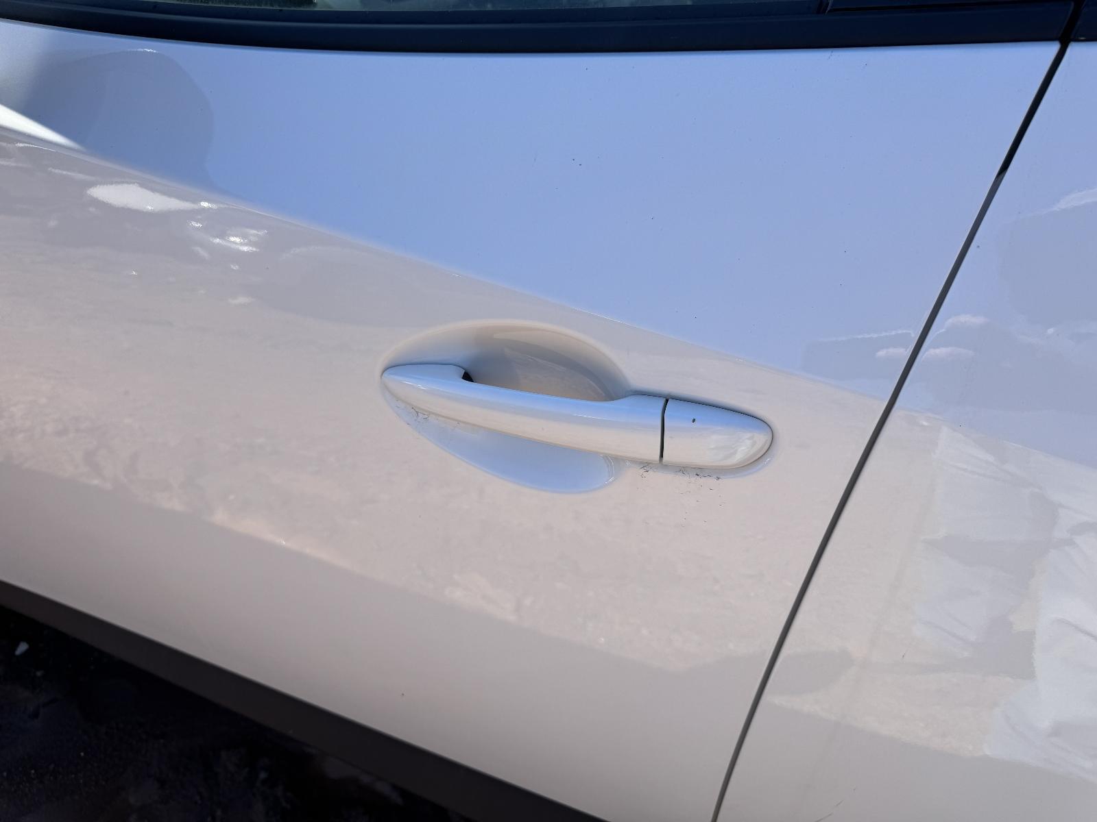 View Auto part Door Handle MAZDA CX3 2023