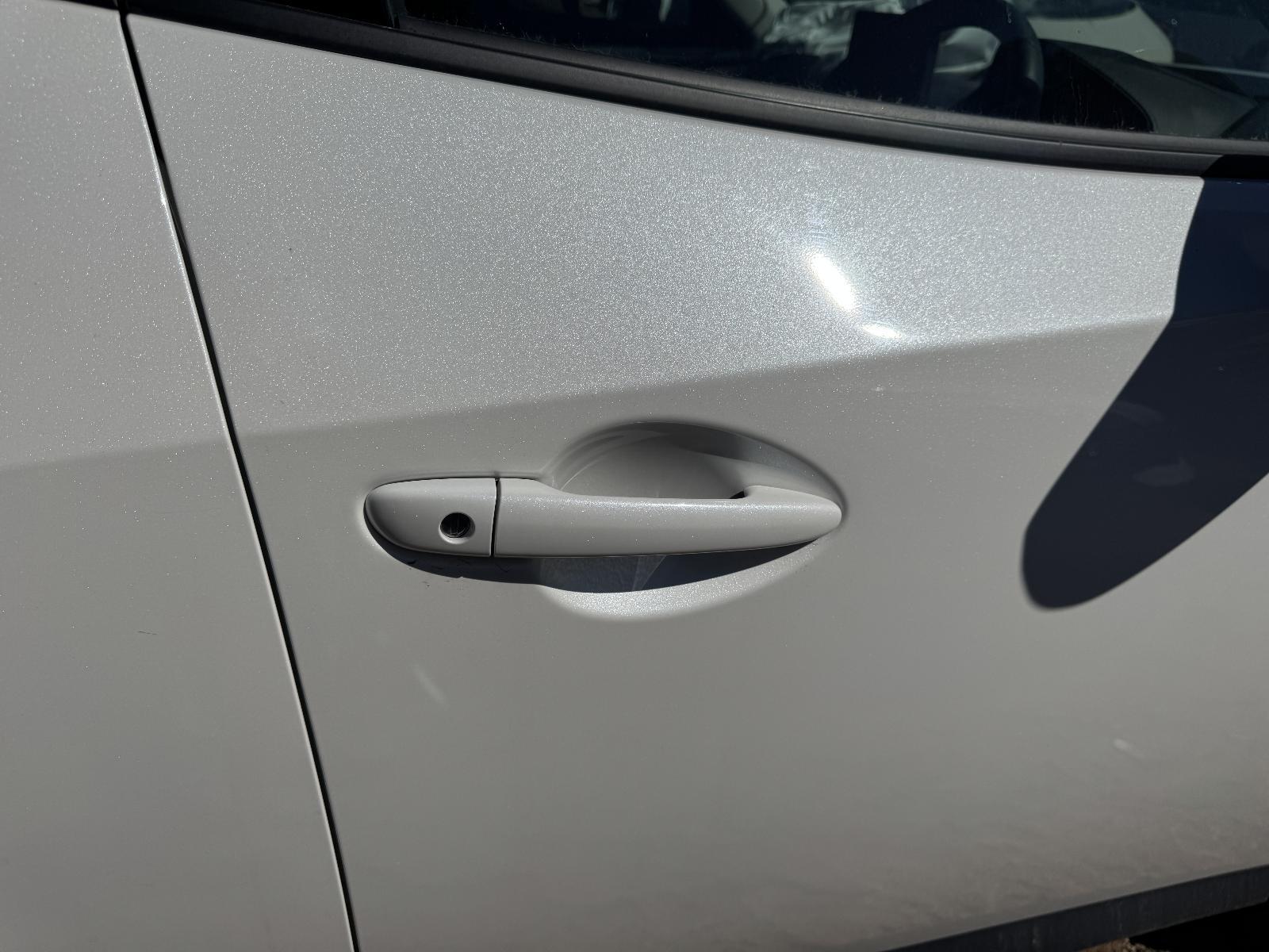 View Auto part Door Handle MAZDA CX3 2023