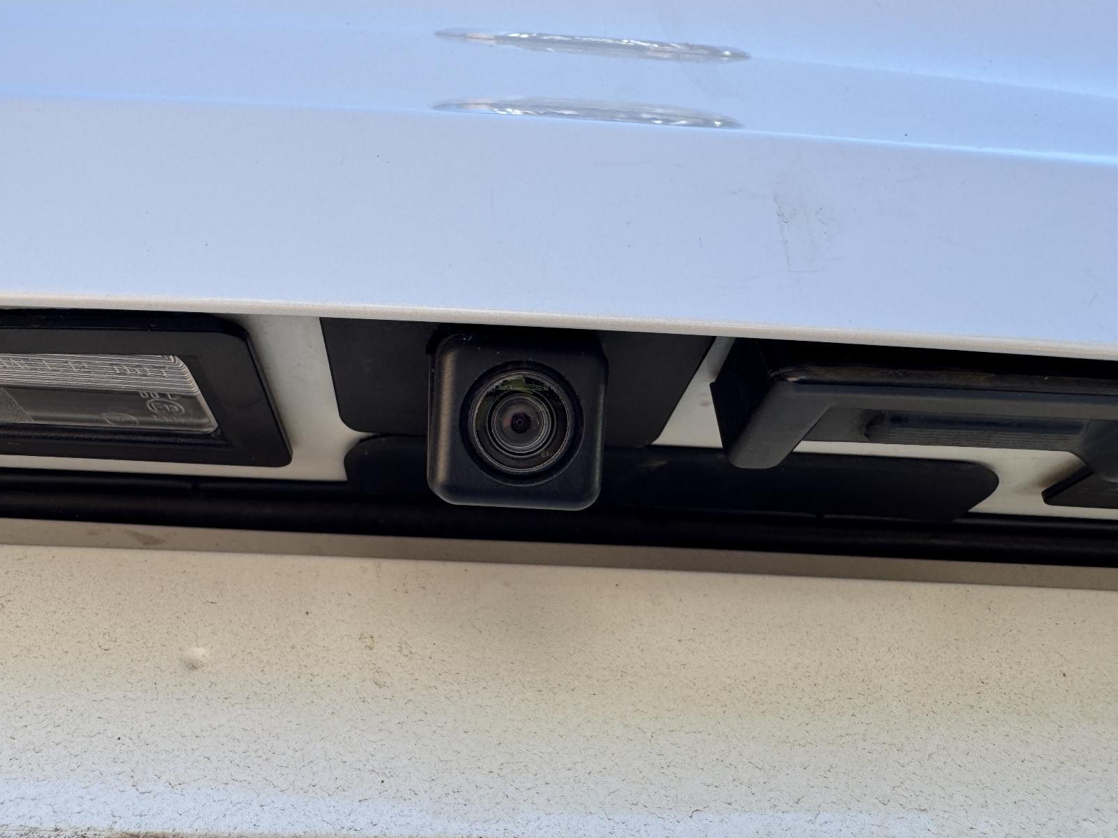 View Auto part REVERSE_CAMERA MAZDA CX3 2023