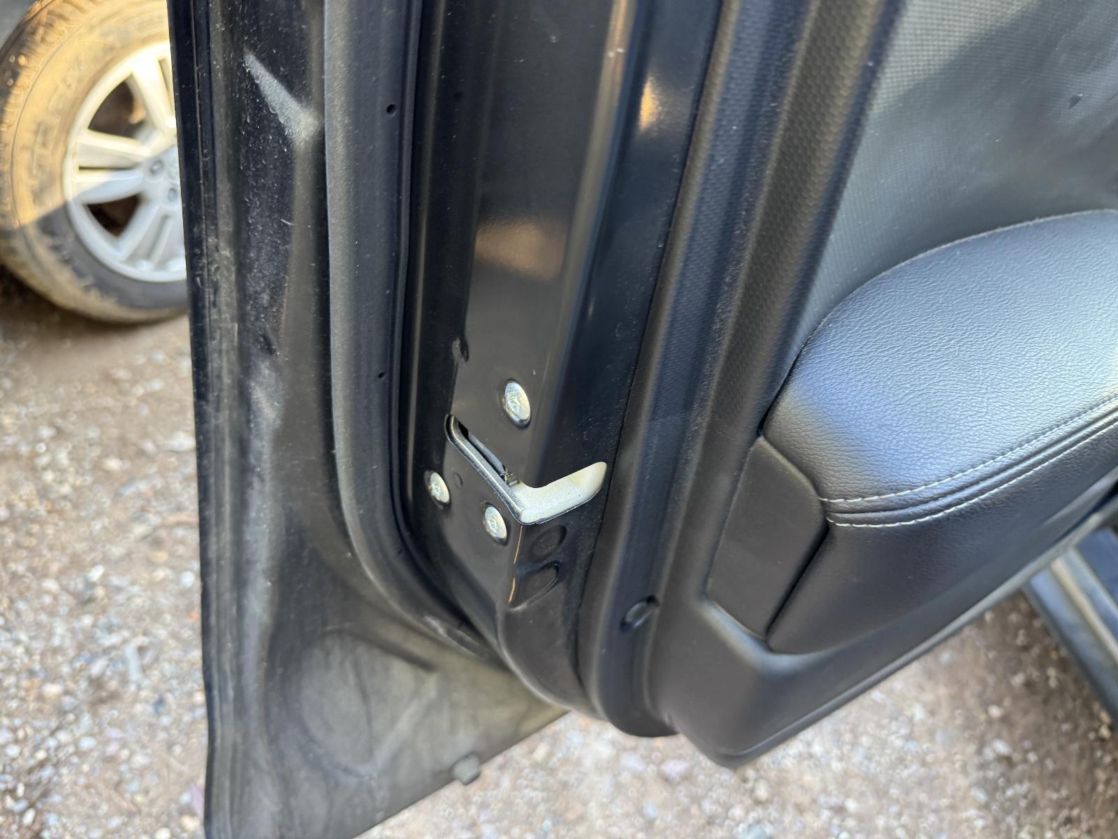 View Auto part Door/Boot/Gate Lock MITSUBISHI OUTLANDER 2010