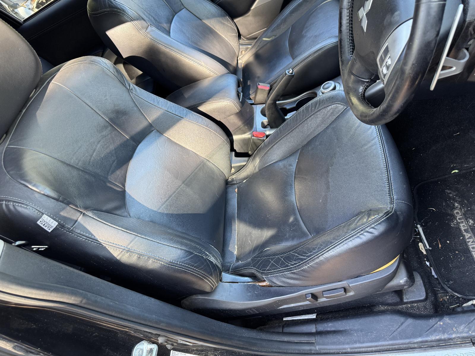 View Auto part Front Seat MITSUBISHI OUTLANDER 2010