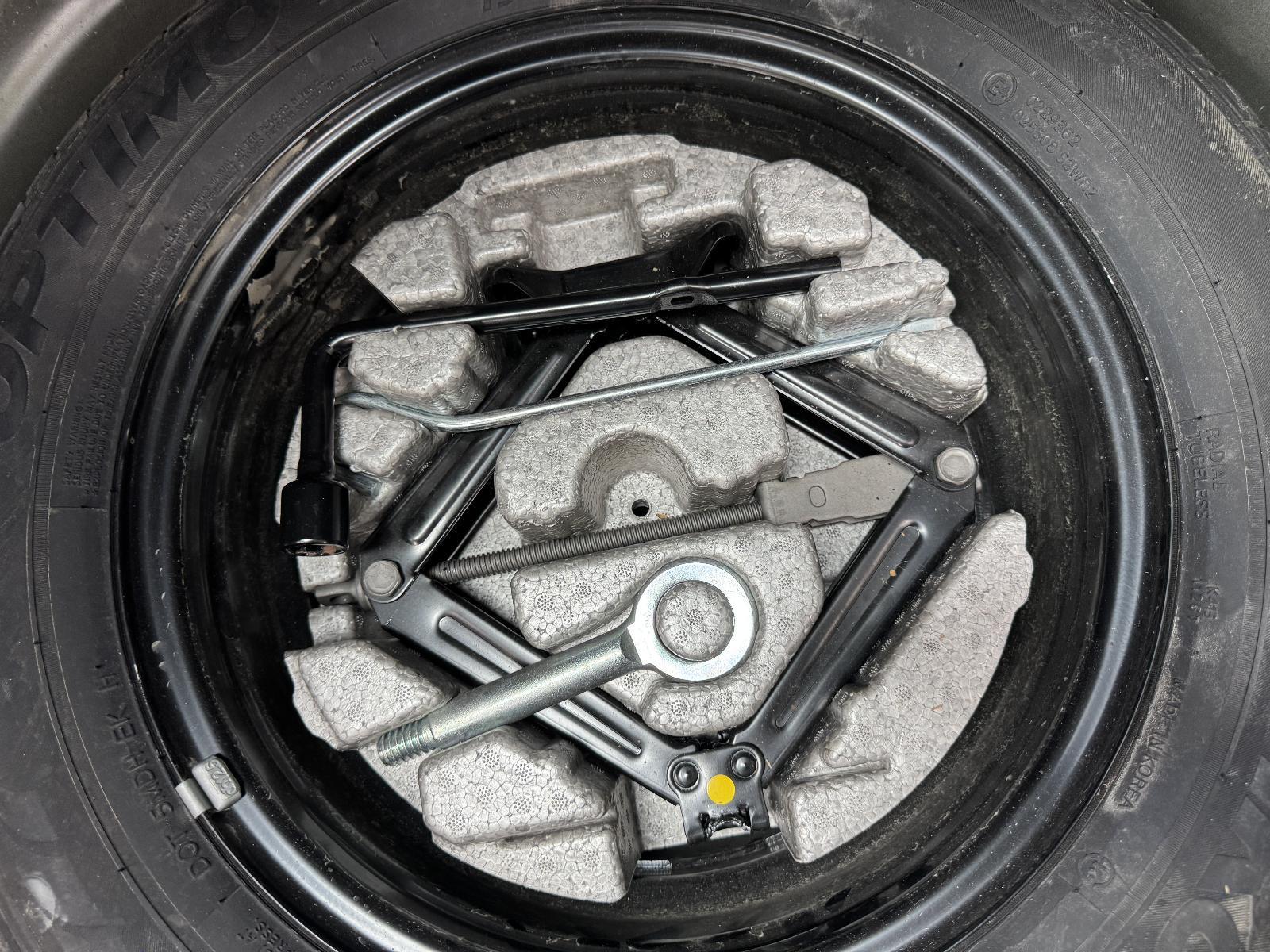 View Auto part Jack/Tool Kit HOLDEN BARINA 2016