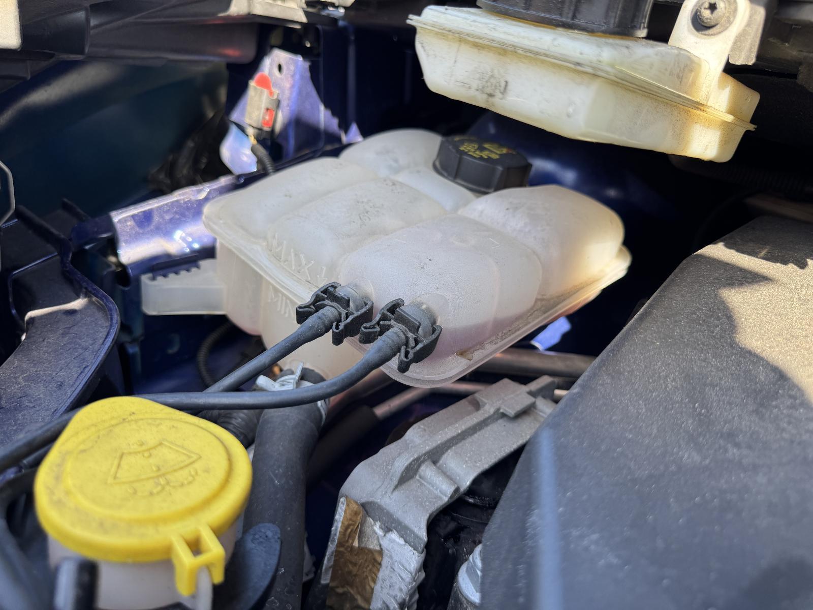View Auto part Overflow Bottle FORD KUGA 2015