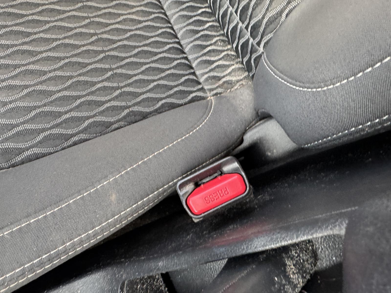 View Auto part Seatbelt/Stalk LDV T60 2020