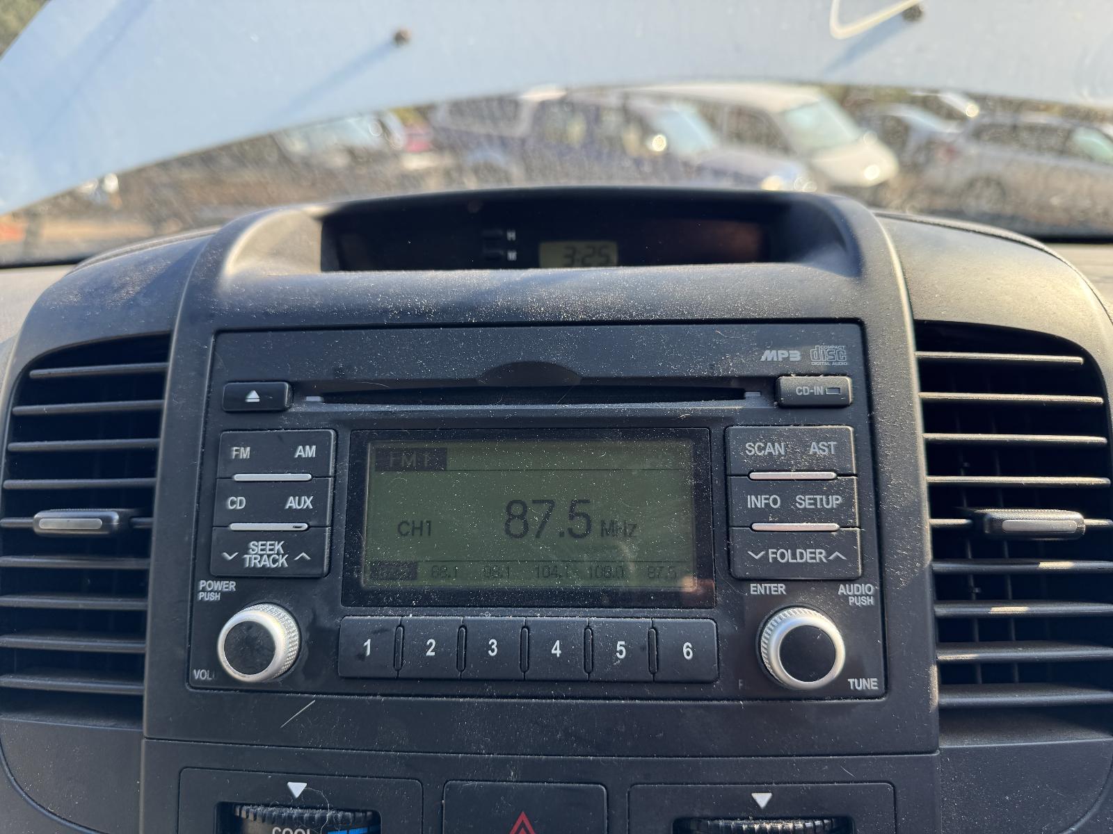View Auto part Radio/Cd/Dvd/Sat/Tv KIA CARNIVAL/GRAND CARNIVAL 2010