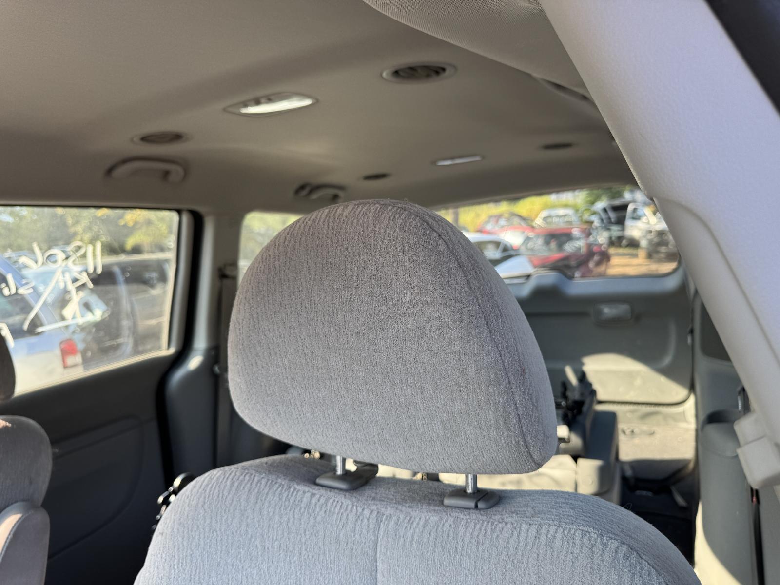 View Auto part Headrest KIA CARNIVAL/GRAND CARNIVAL 2010