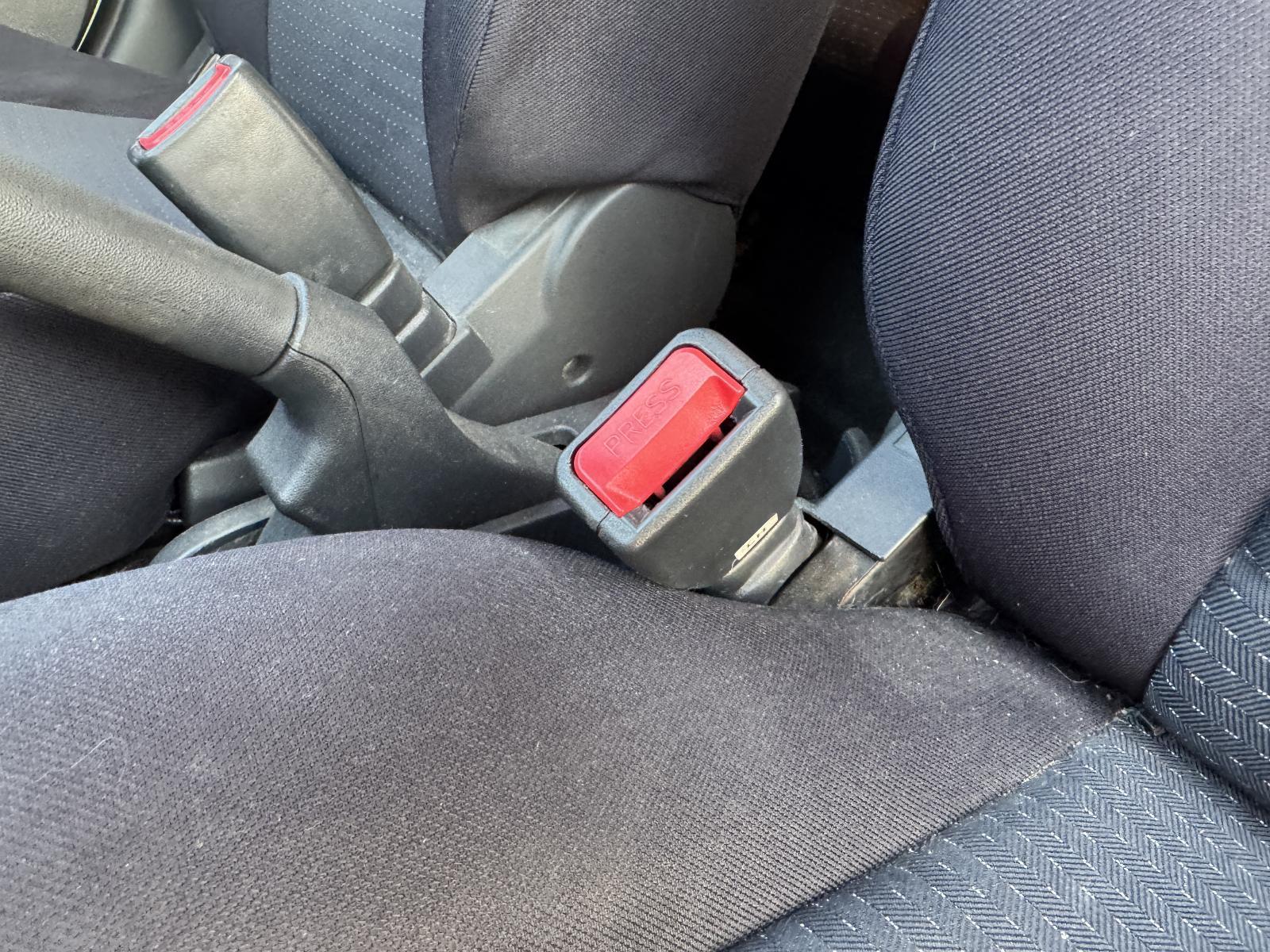 View Auto part Seatbelt/Stalk HYUNDAI GETZ 2010