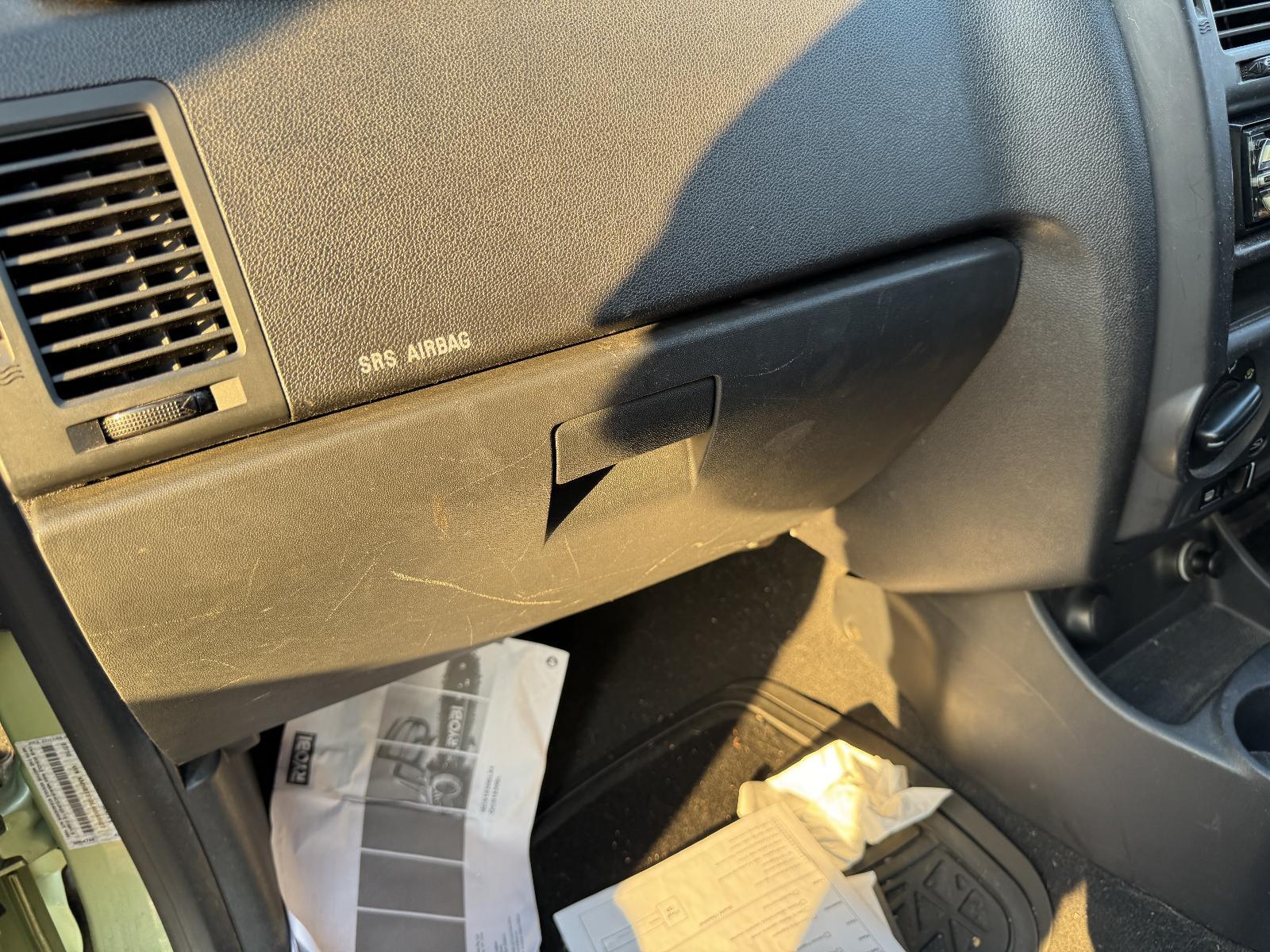 View Auto part Glove Box HYUNDAI GETZ 2010