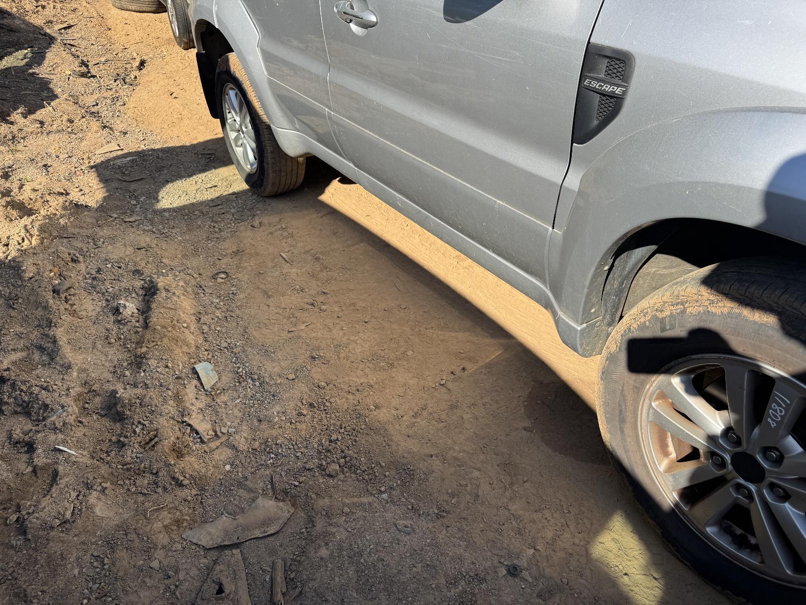 View Auto part Side Step/Skirt FORD ESCAPE 2010