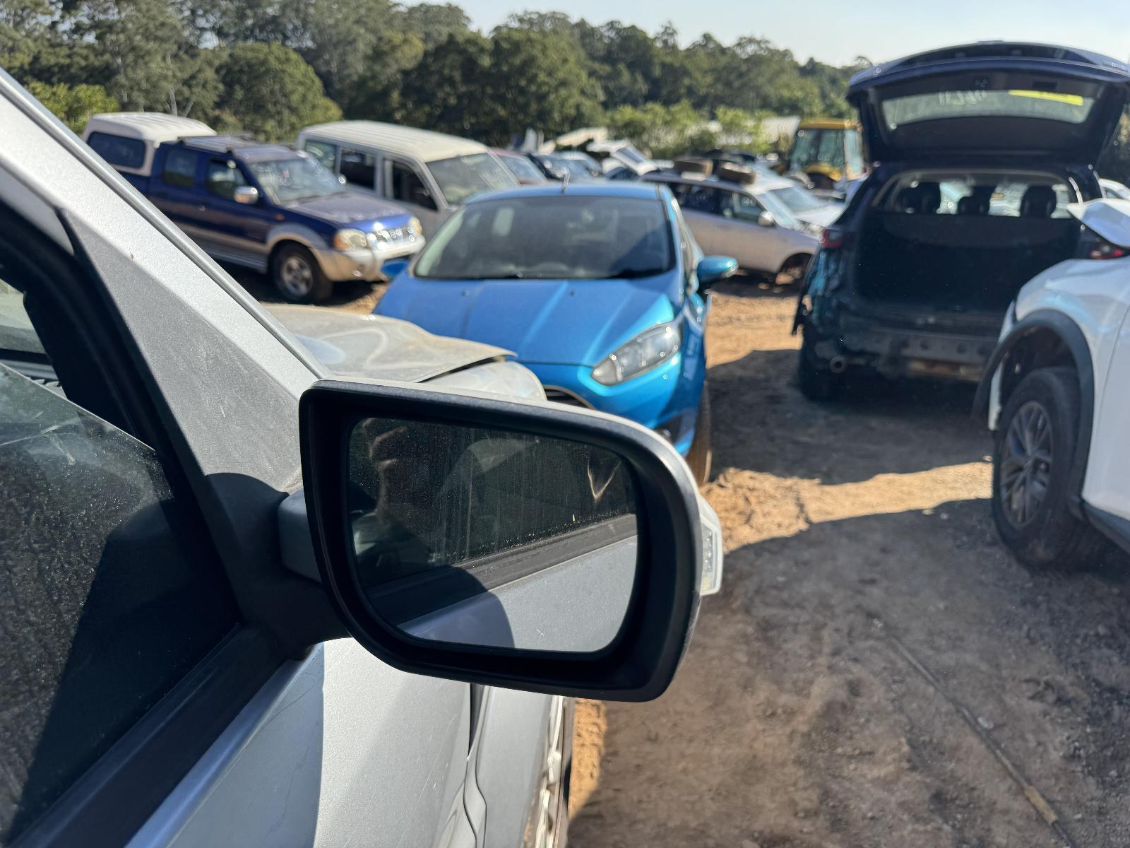 View Auto part Right Door Mirror FORD ESCAPE 2010