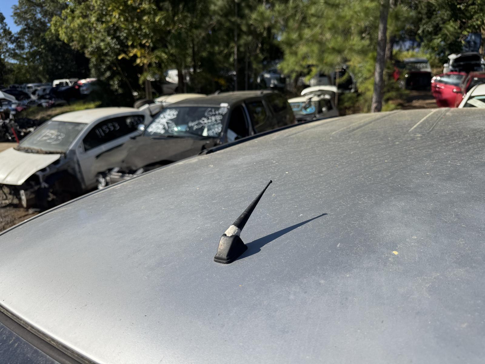 View Auto part Antenna FORD ESCAPE 2010