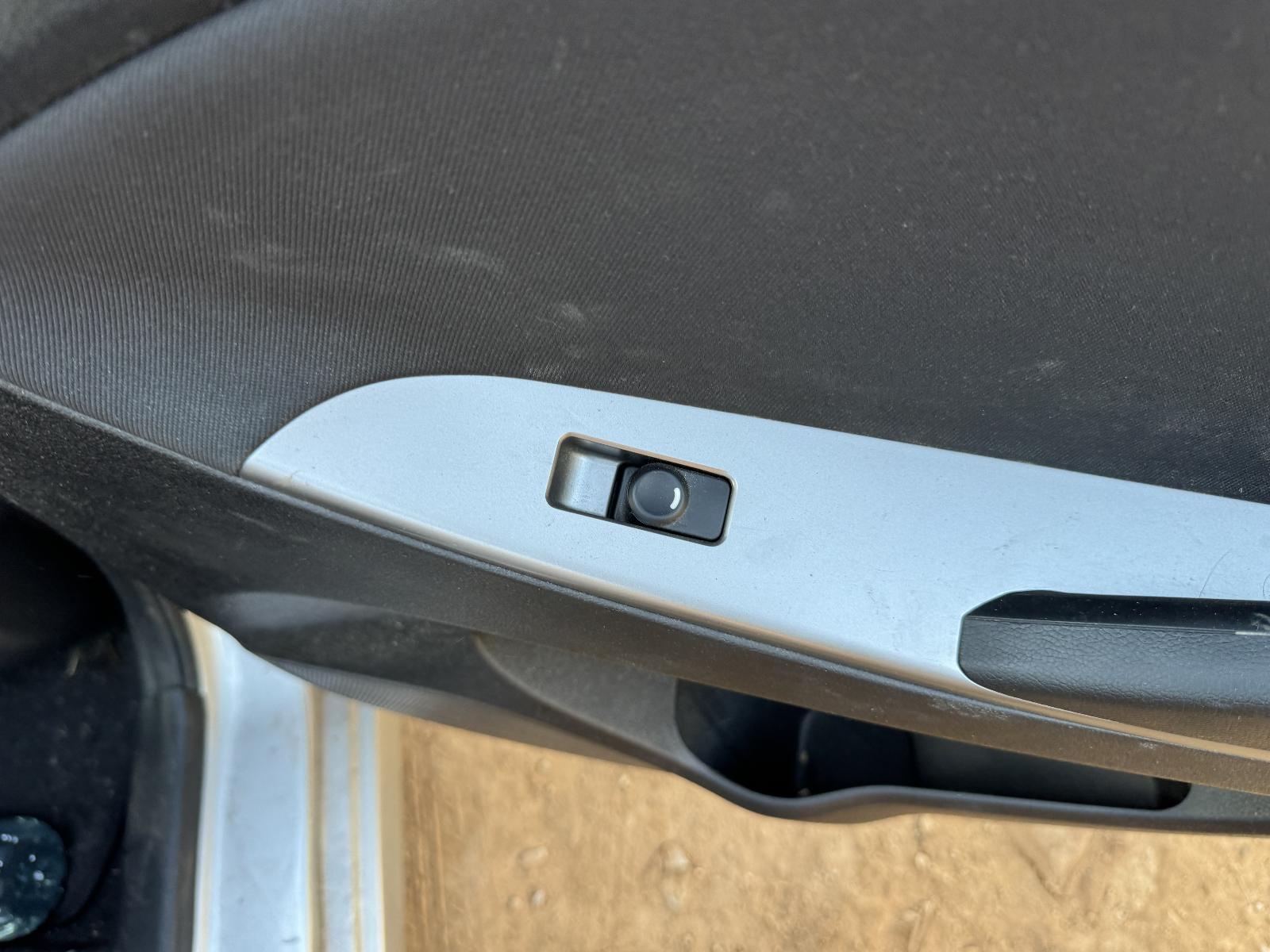 View Auto part Pwr Dr Wind Switch HYUNDAI ACCENT 2014