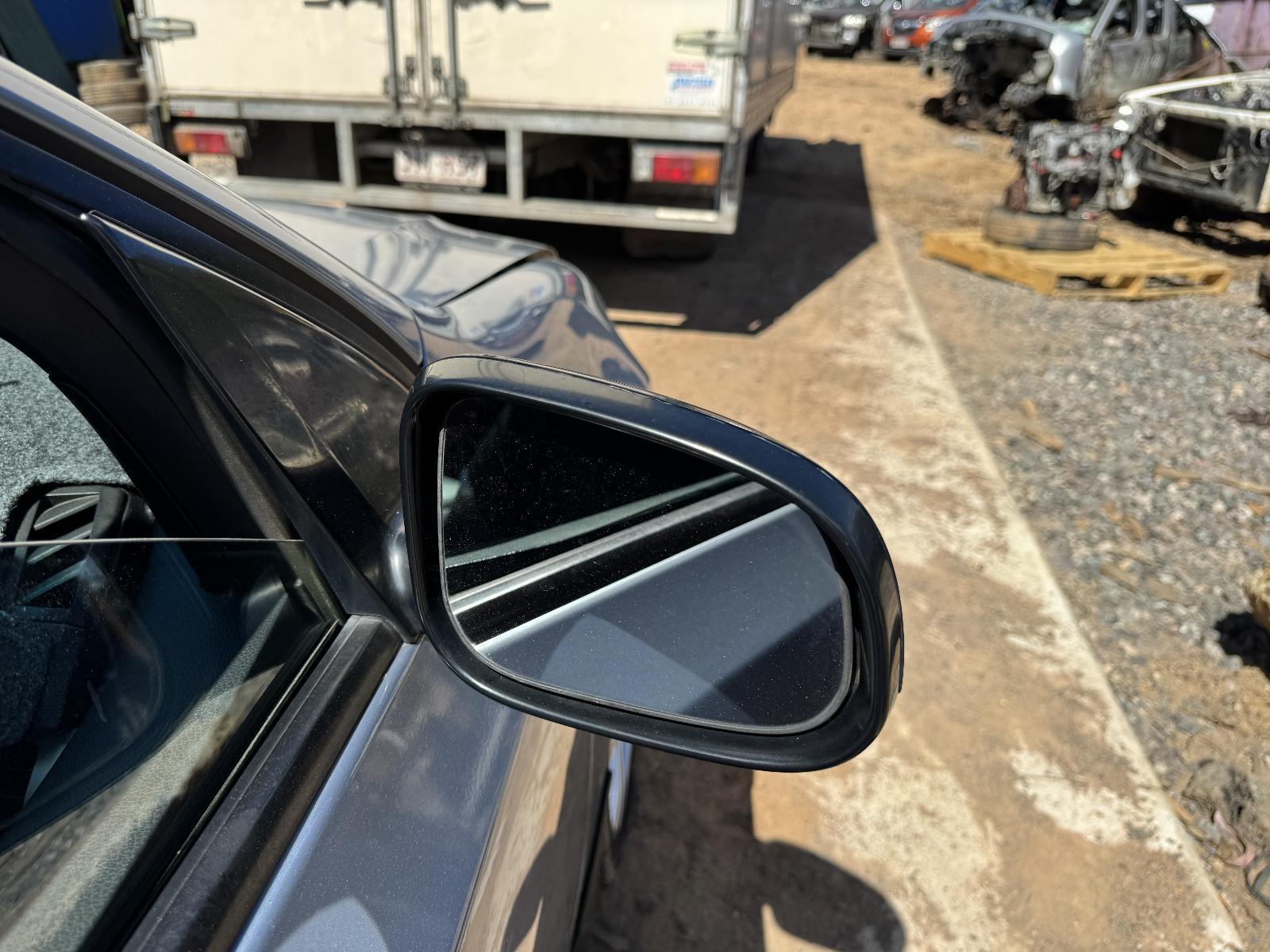 View Auto part Right Door Mirror FORD FALCON 2008